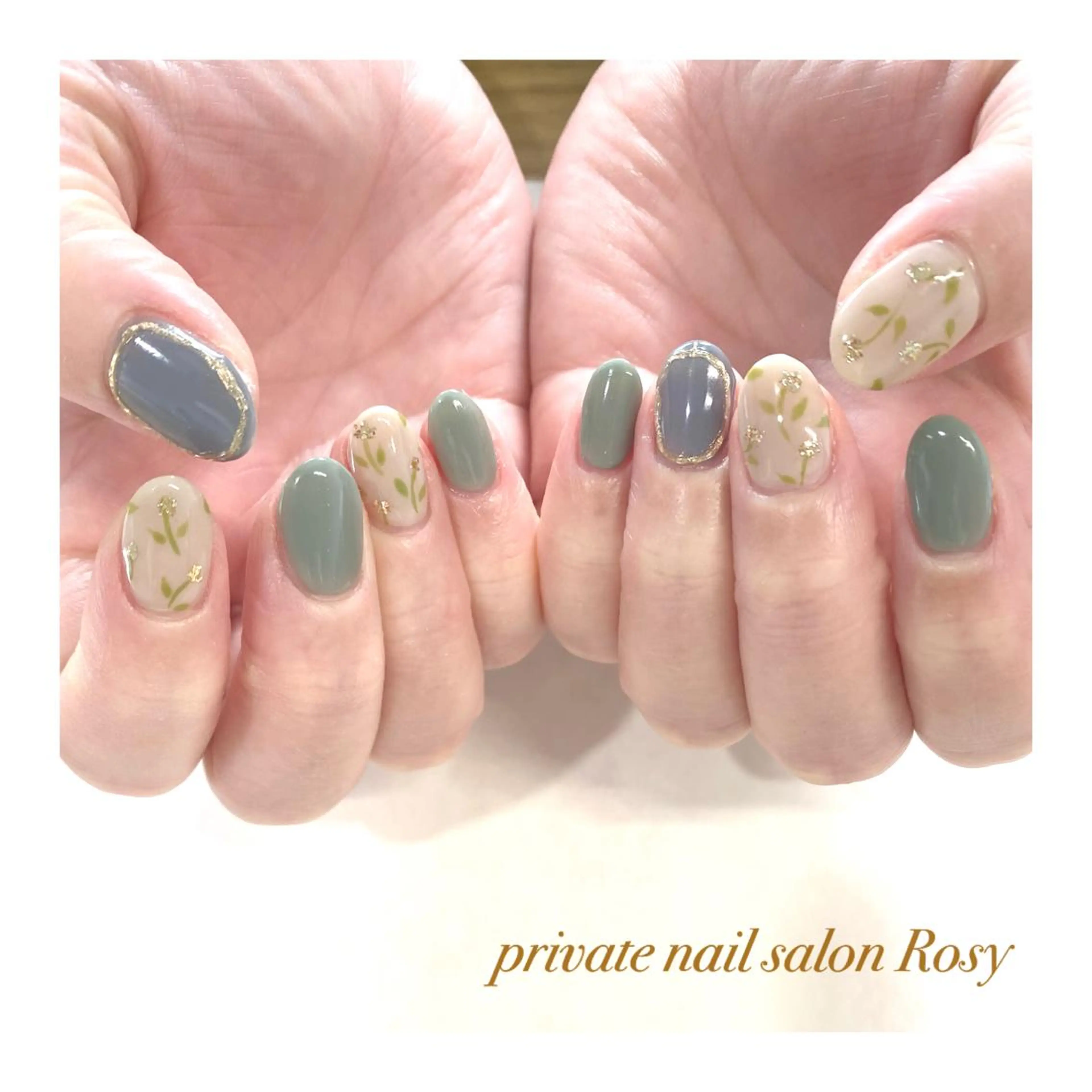 ネイル 🌹 𝕄𝕒𝕚のネイルデザイン