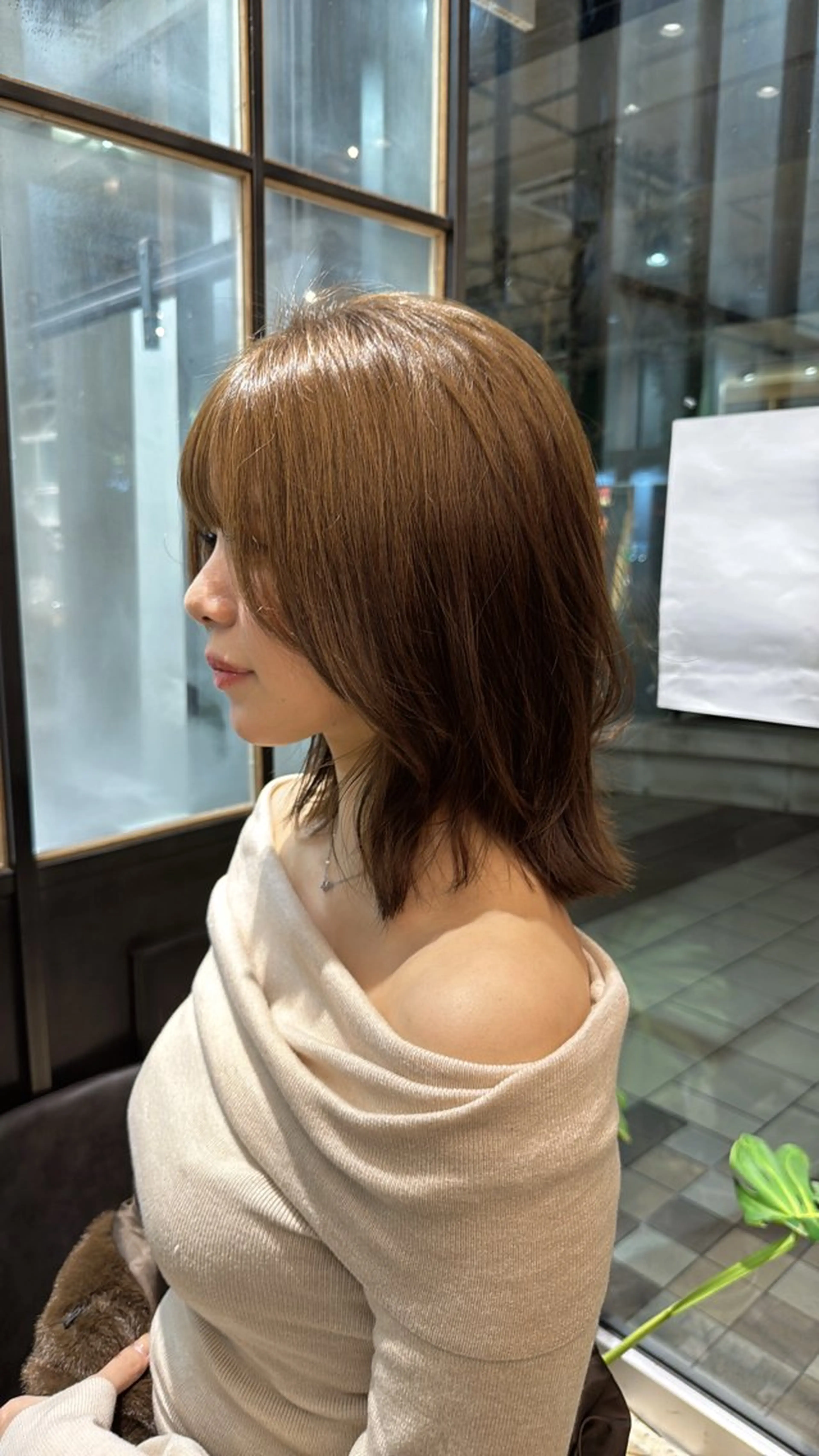 ミディアム ボブレイヤー ボブ レイヤーカット カット ヘアカラー レイヤーカット /momocaのヘアスタイル