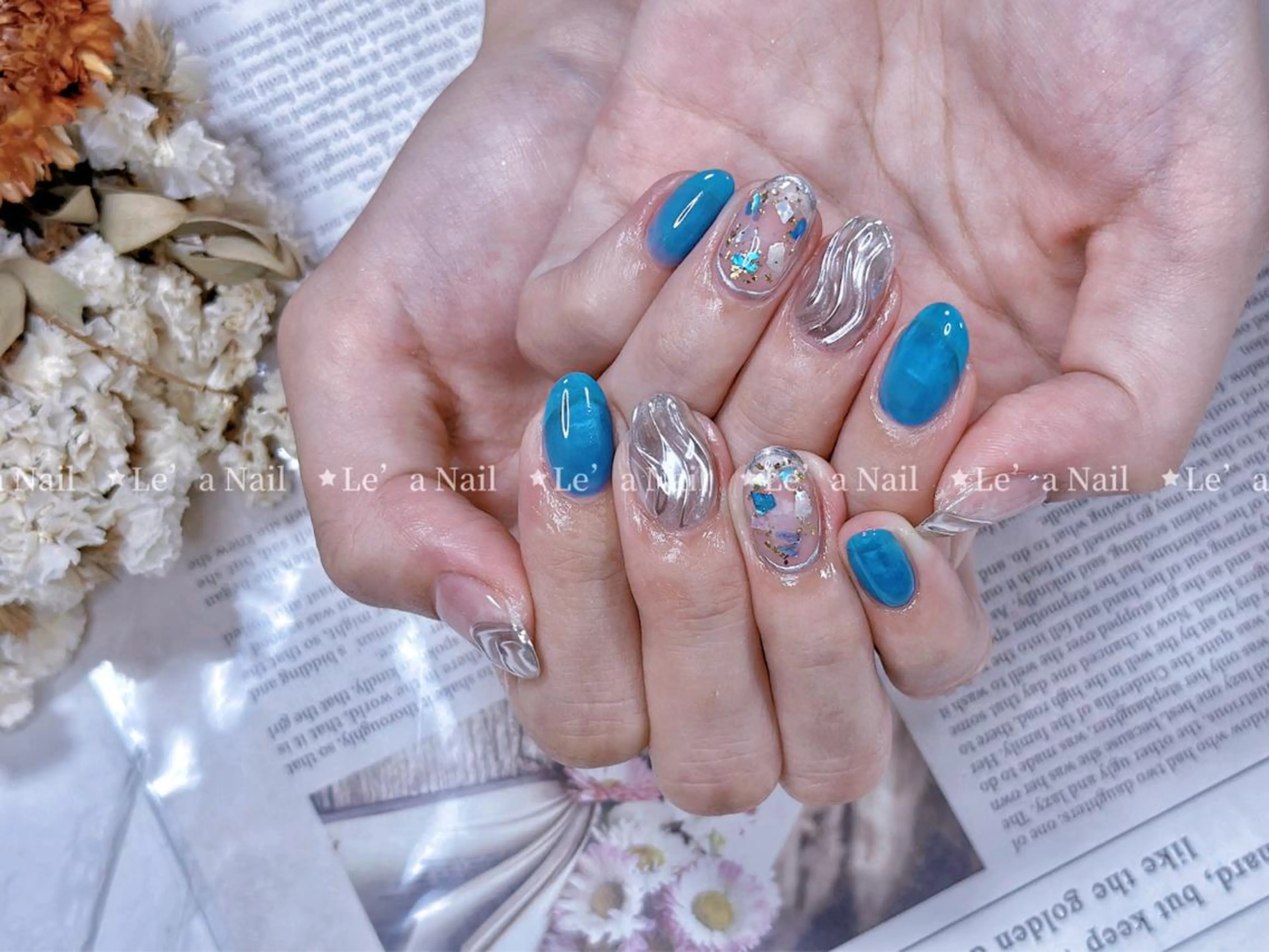 ミディアム カラー ネイル Le’a NailSalonのネイルデザイン