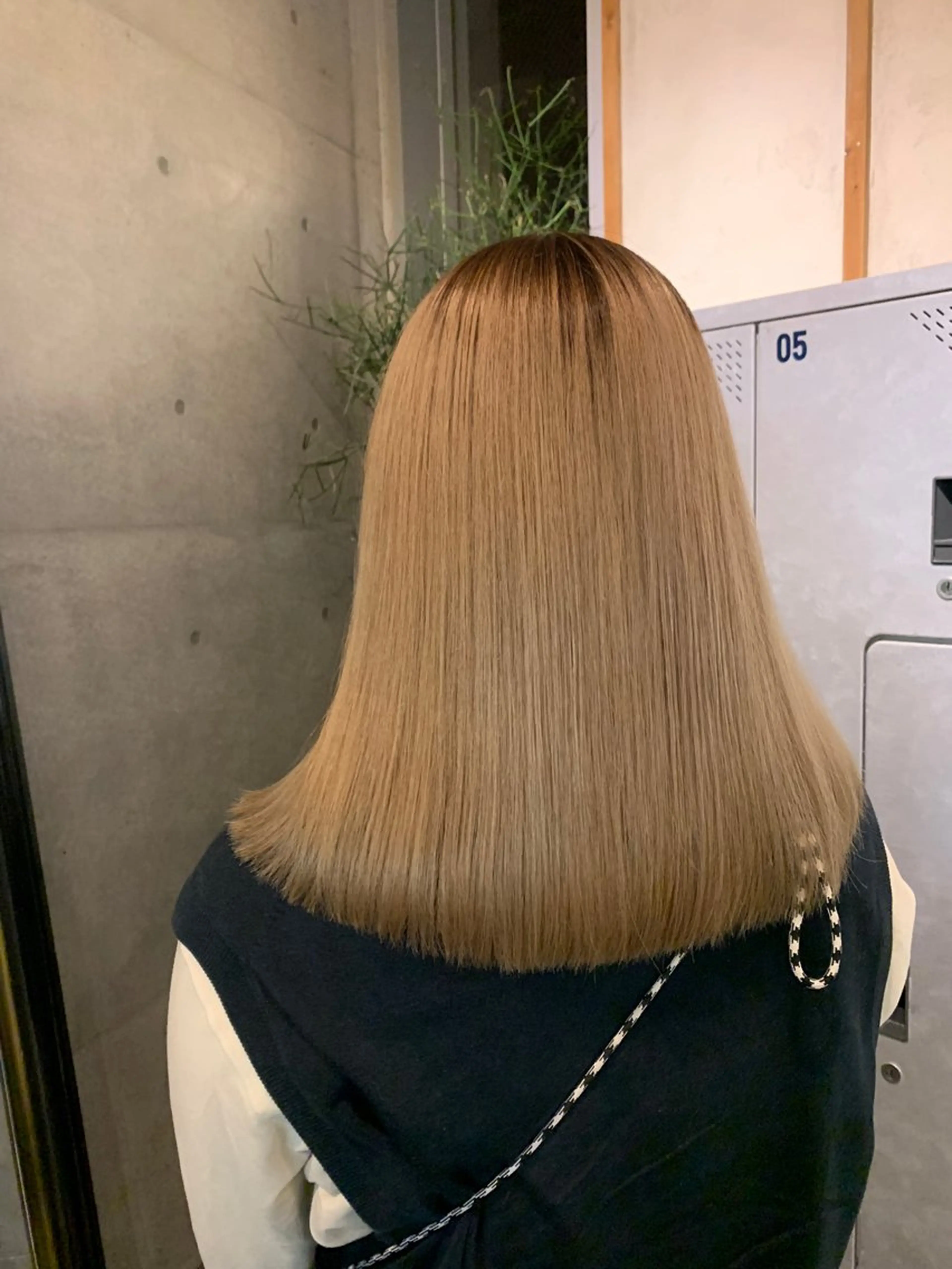 セミロング カラー 詩織/パーマ /代官山のヘアスタイル