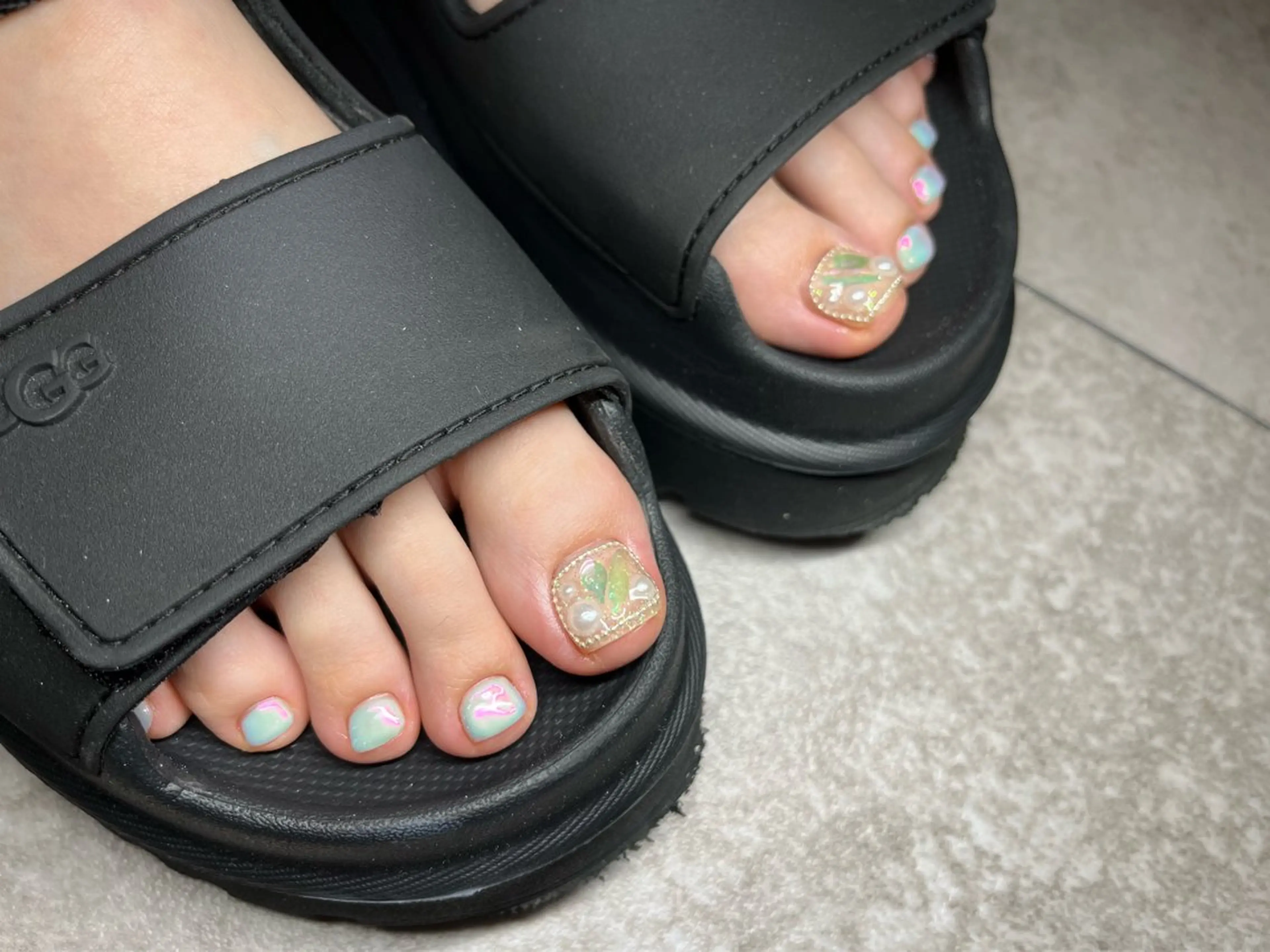 ネイル フットネイル Ravi【胡町】 伊藤のネイルデザイン