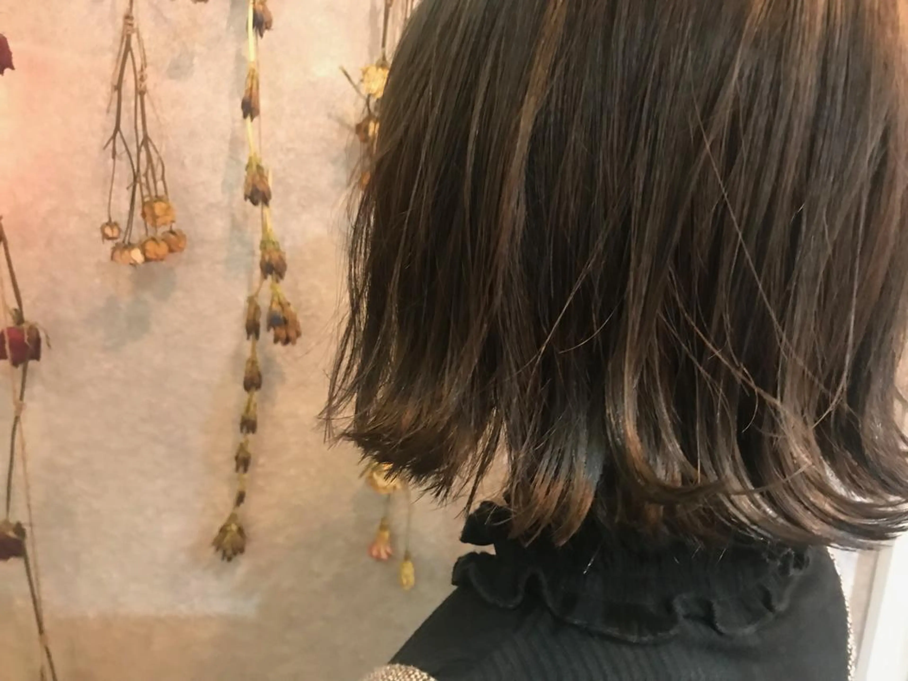 ショート カラー アッシュ ベージュカラー ブルーカラー イエローカラー vato バトのヘアスタイル