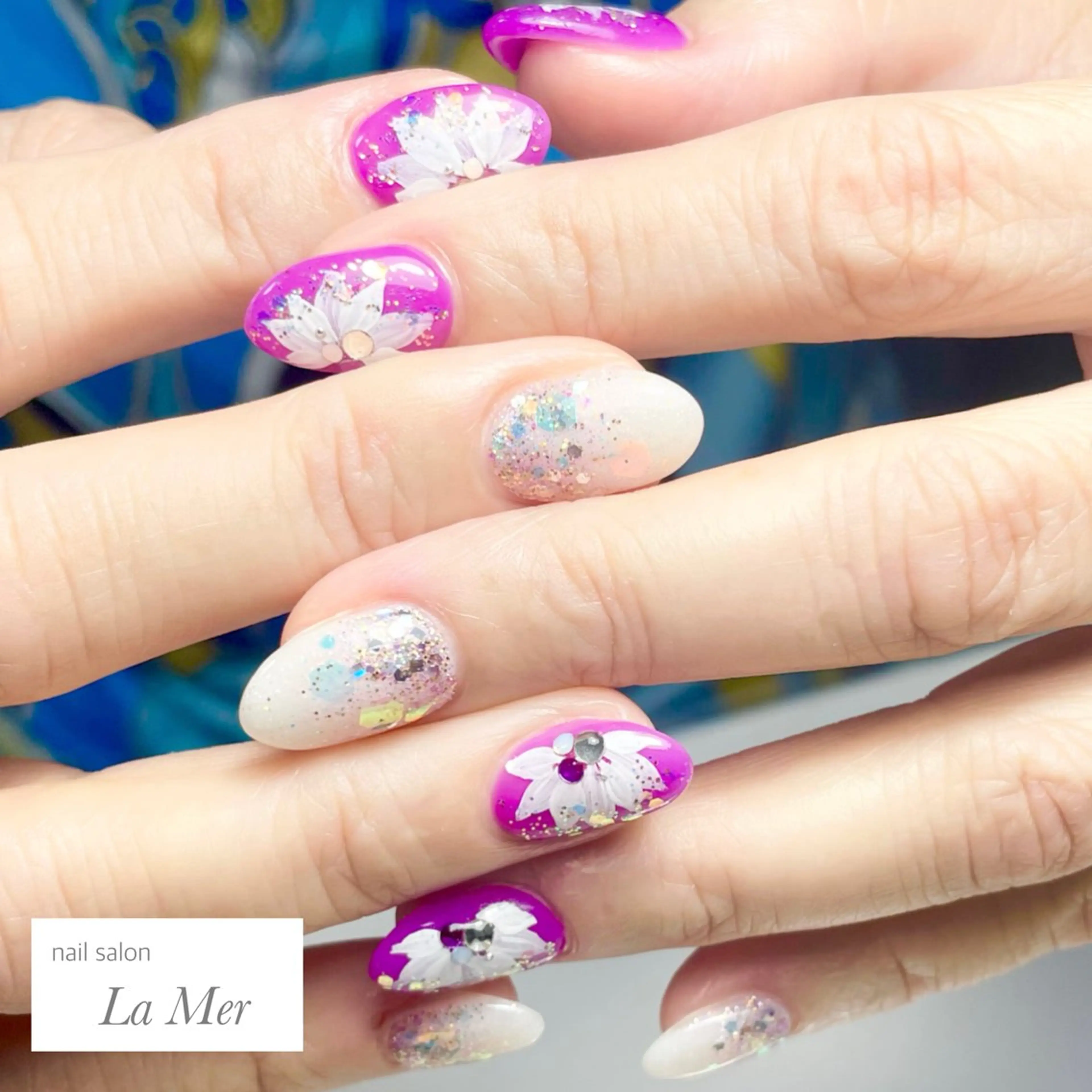 ネイル オーロラネイル フラワーネイル キラキラネイル 持ち込み パープル nailsalon La Merのネイルデザイン
