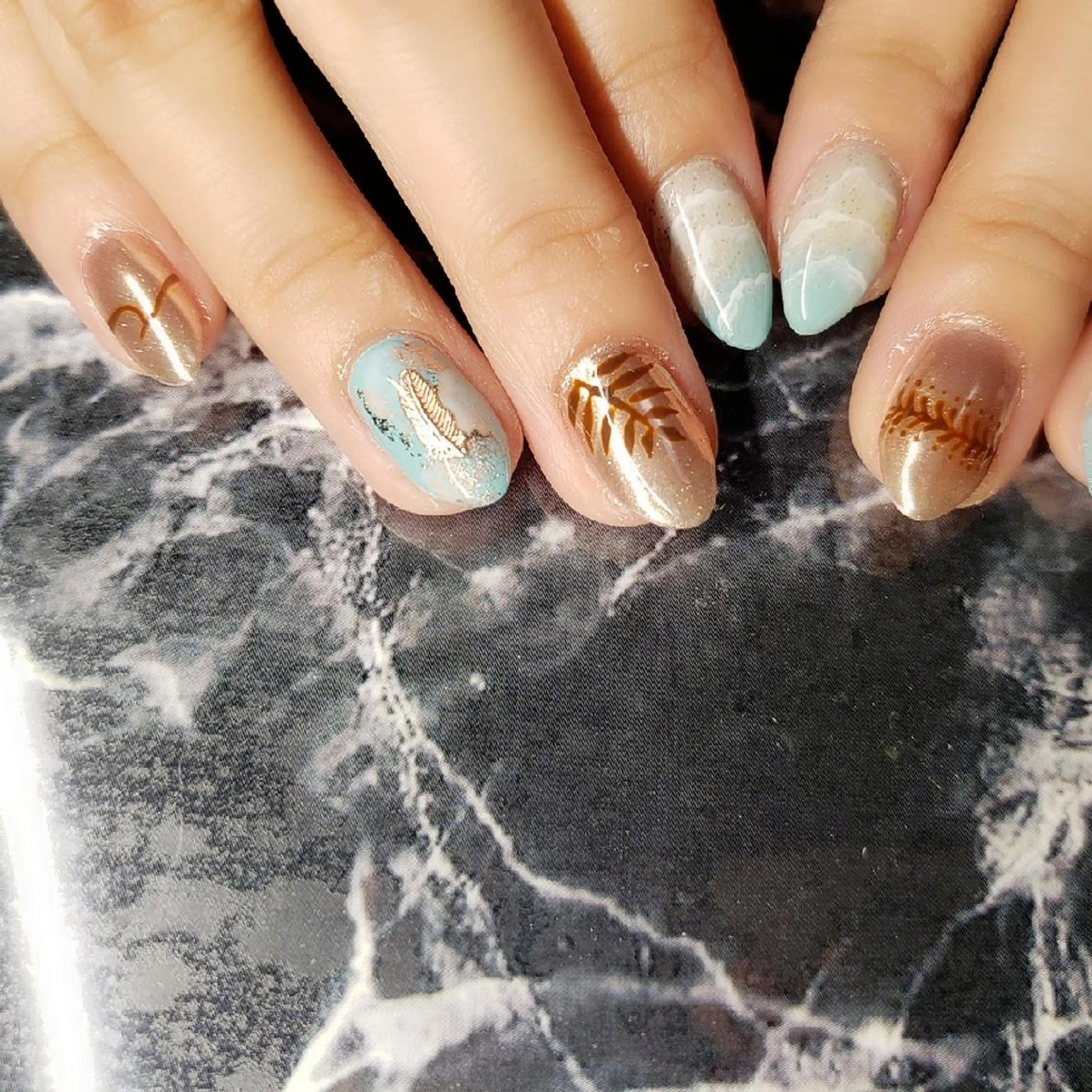 ショート ネイル クロキ 。のネイルデザイン