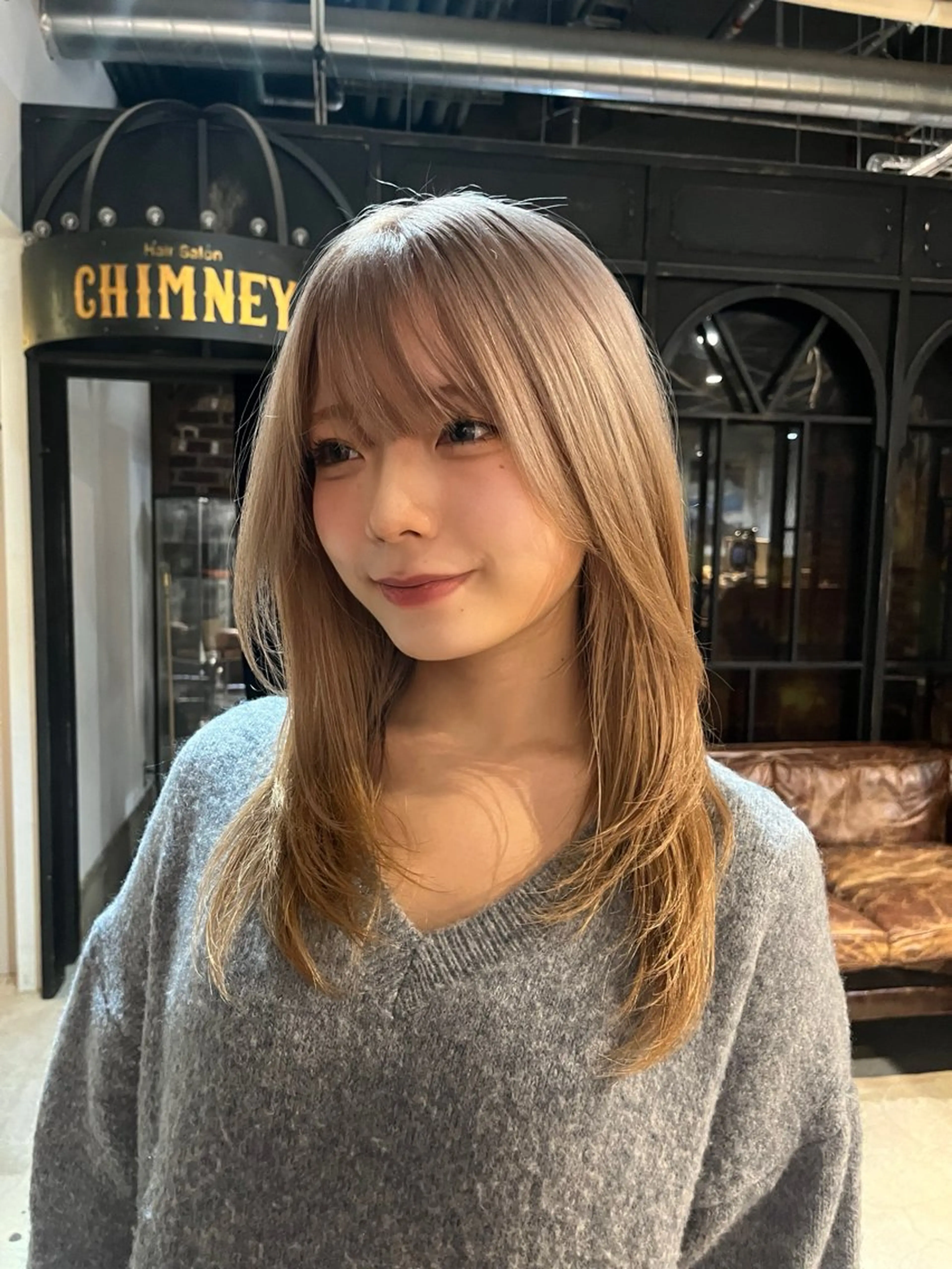 セミロング カラー ベージュカラー NORA Harumi🌞のヘアスタイル