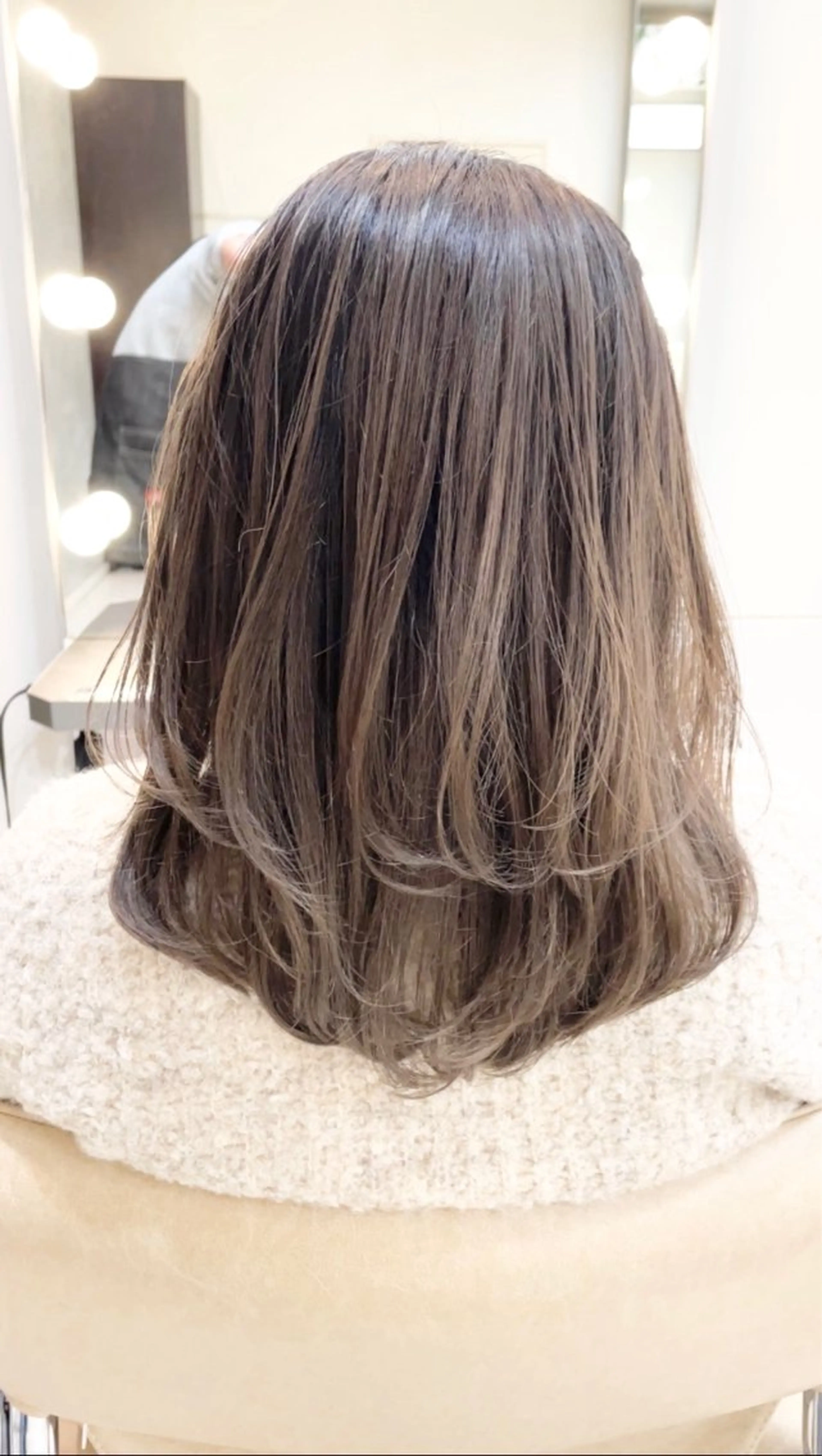 セミロング カラー ワンレンボブ バレイヤージュ ブリーチ ダブルカラー ボブ 髪質改善専門 YOSHIのヘアスタイル