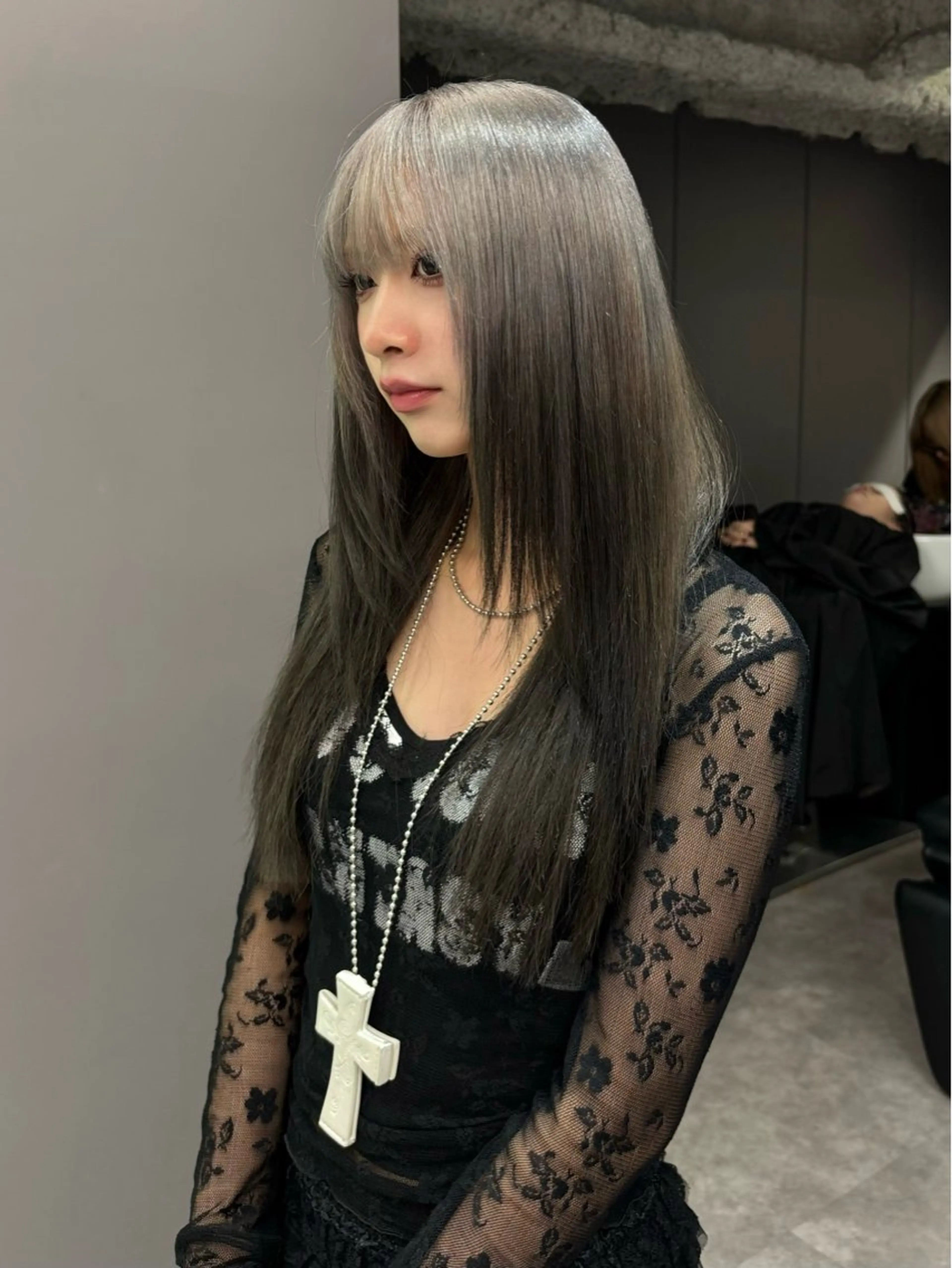 セミロング カラー ヘアカラー 名古屋／デザイン／ ブリーチ/松井亮磨のヘアスタイル