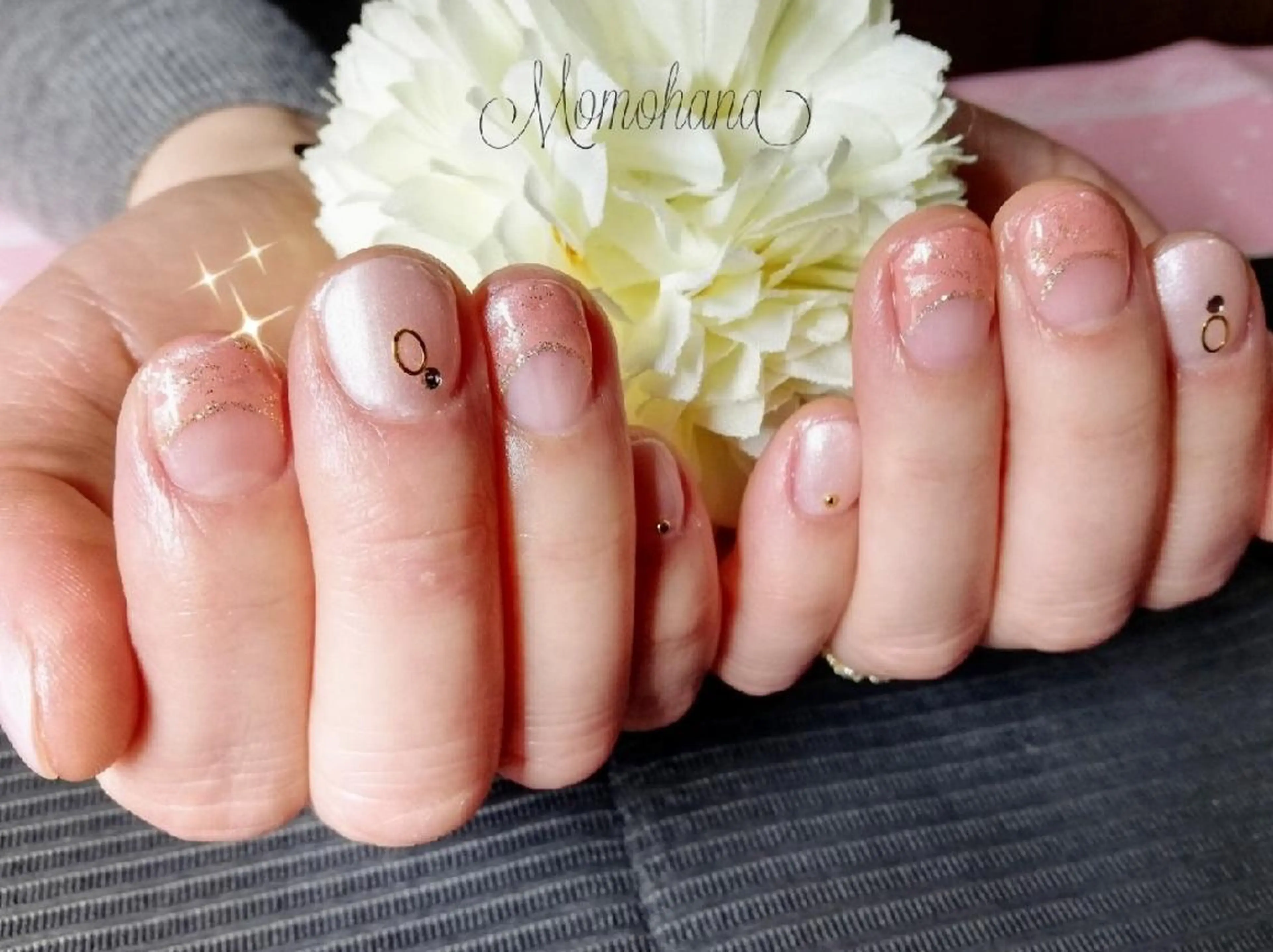 ネイル momohana  のネイルデザイン