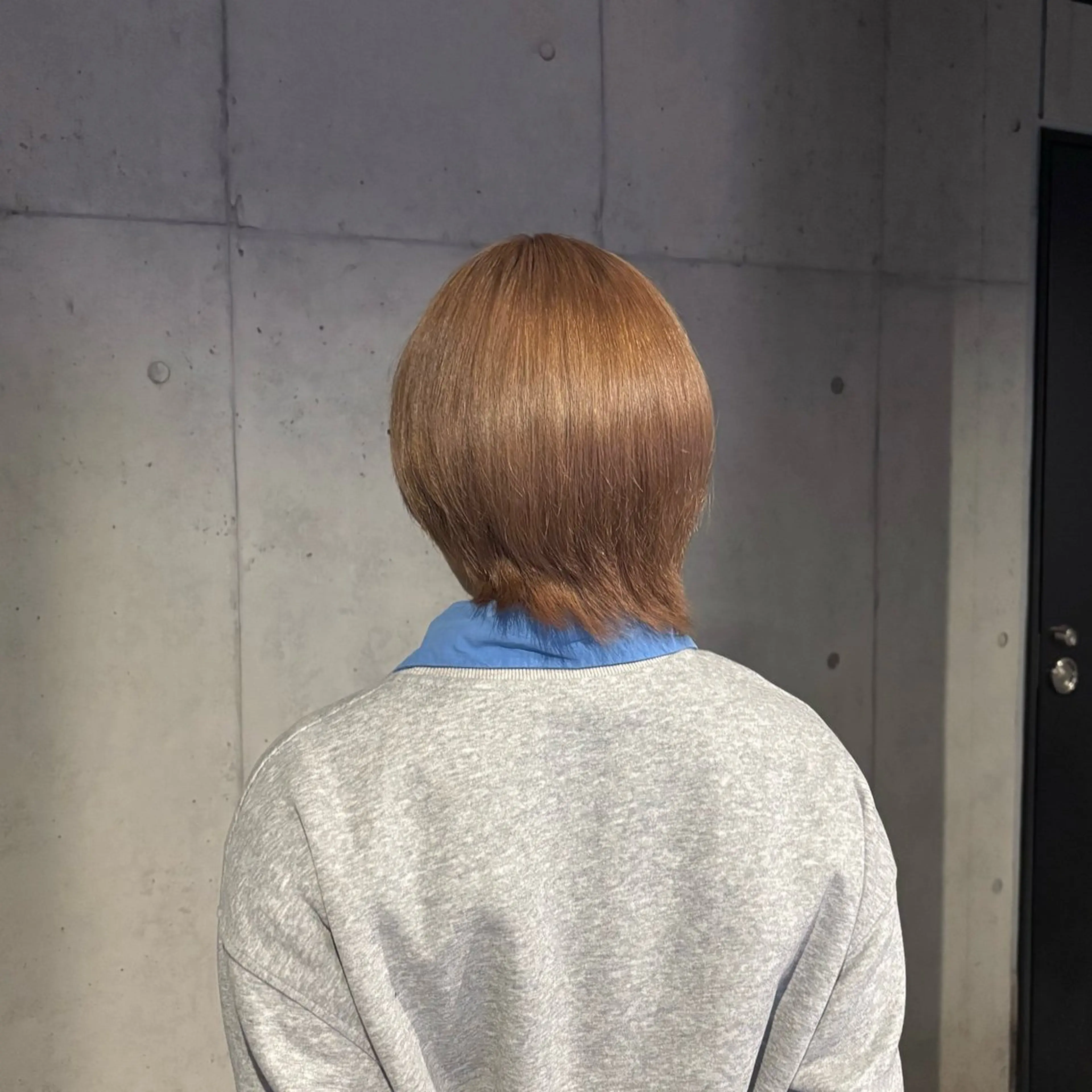 ショート カラー ベージュカラー ミルクティーベージュ ヘアカラー トリートメント 〖❁ちひろ| LEONID❁〗のヘアスタイル