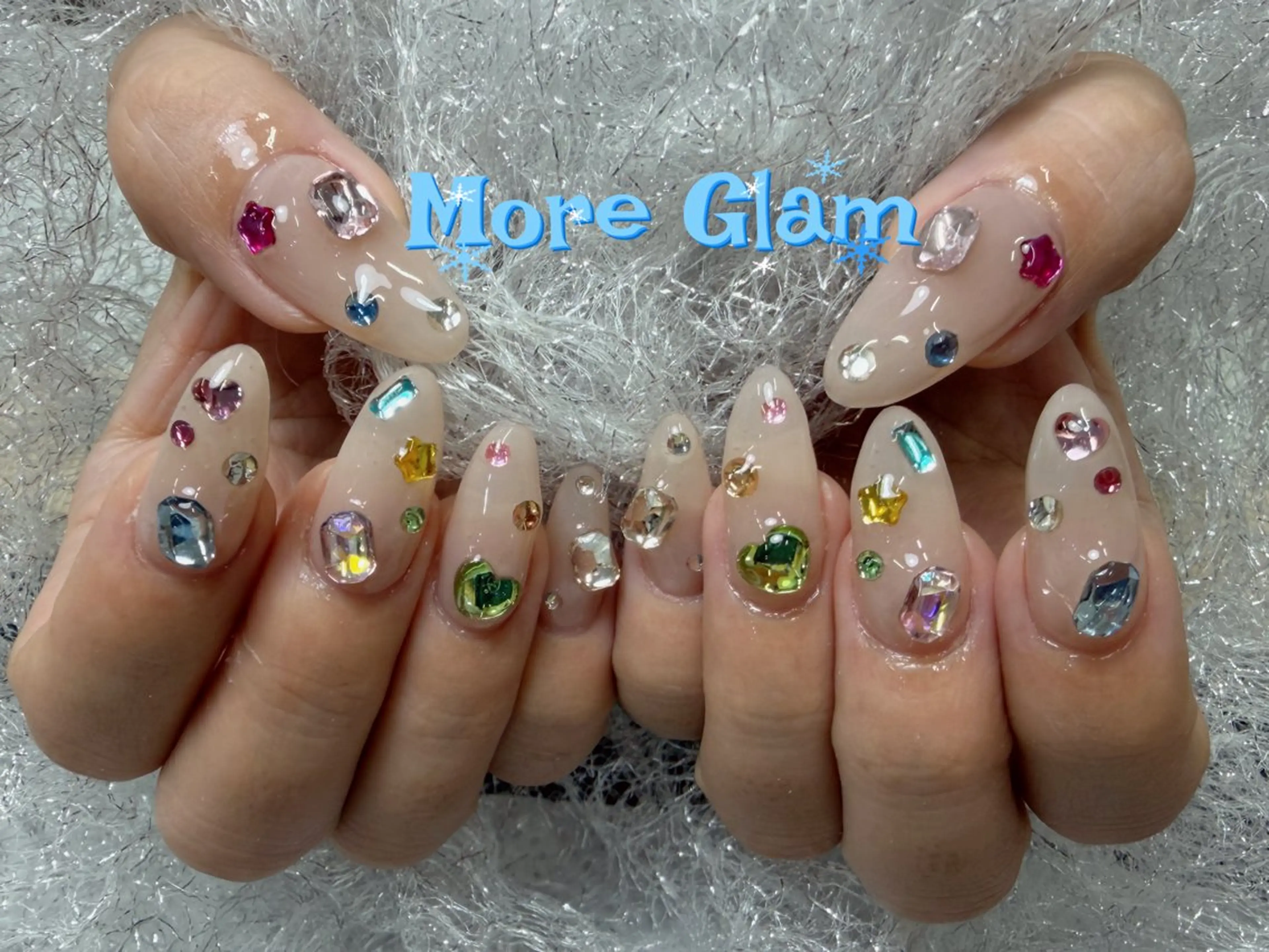 ネイル ボルドー ブラウン フレンチネイル オンブレフレンチ 冬ネイル ハンドネイル More Glam 池袋東口店のネイルデザイン