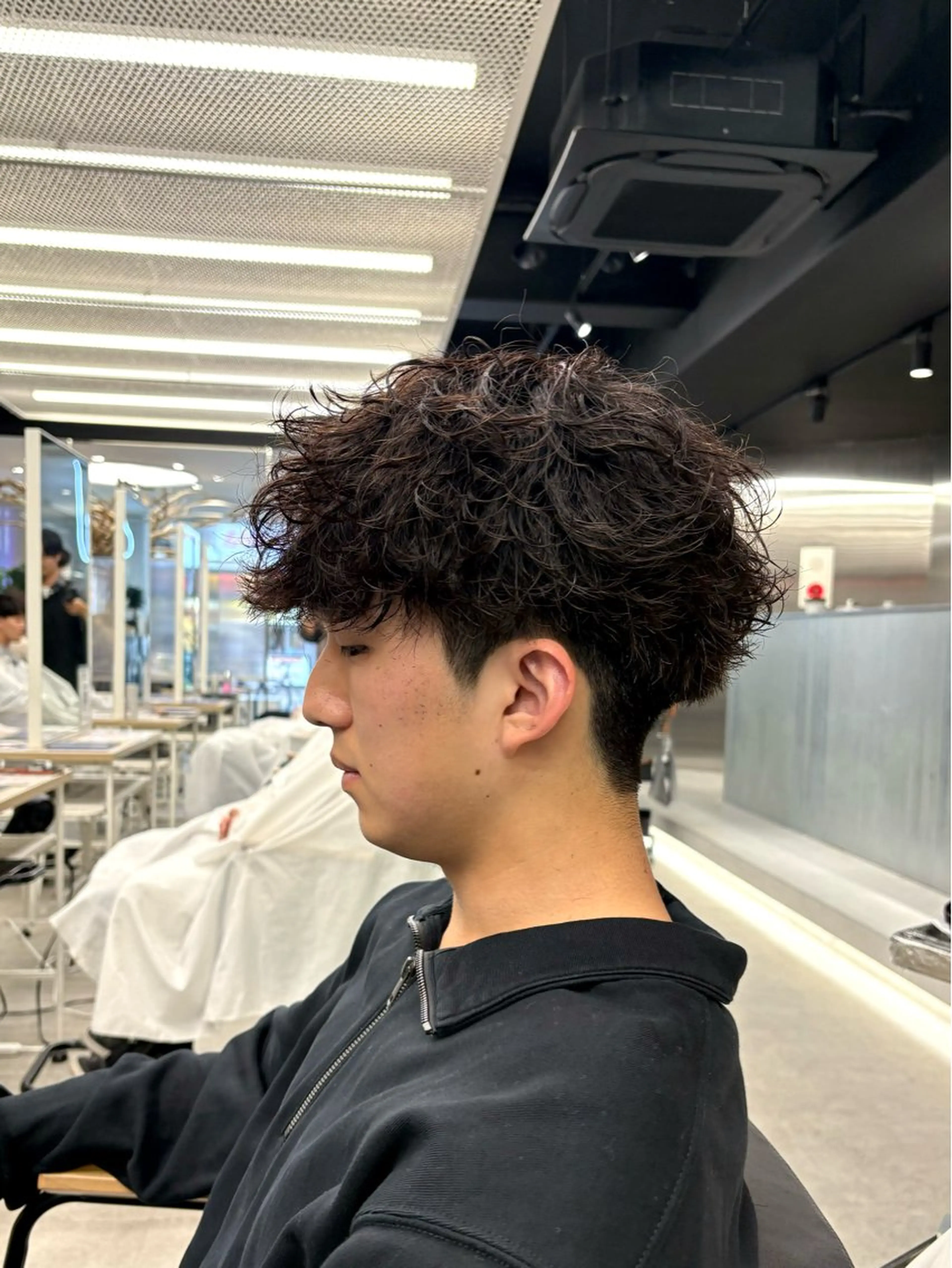 ショート パーマ 学生 プードルパーマ スパイラルパーマ カット パーマ シャドウパーマ/ ルーズパーマ/メンズのヘアスタイル