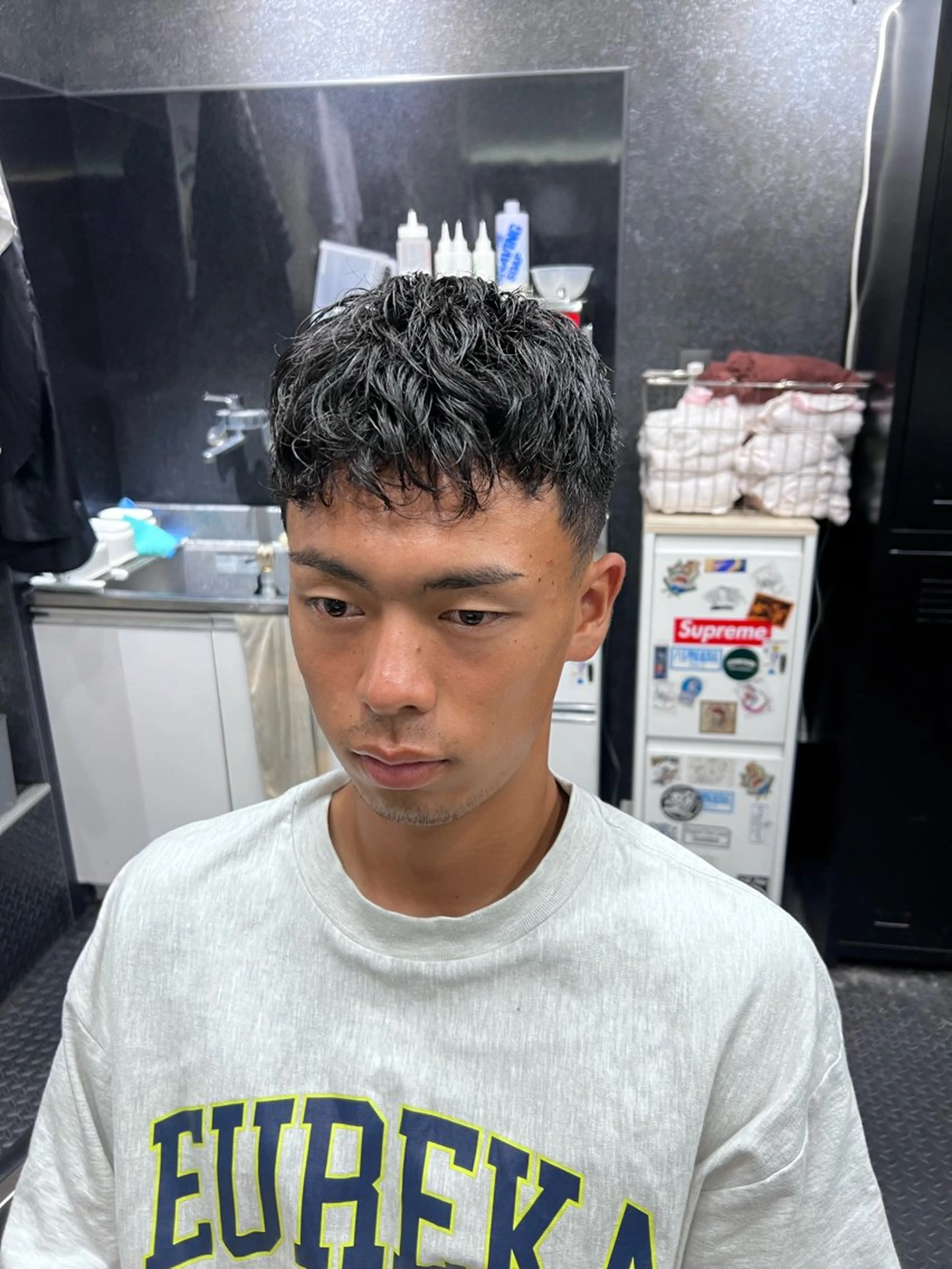 ミディアム パーマ メンズカット メンズシェービングのヘアスタイル