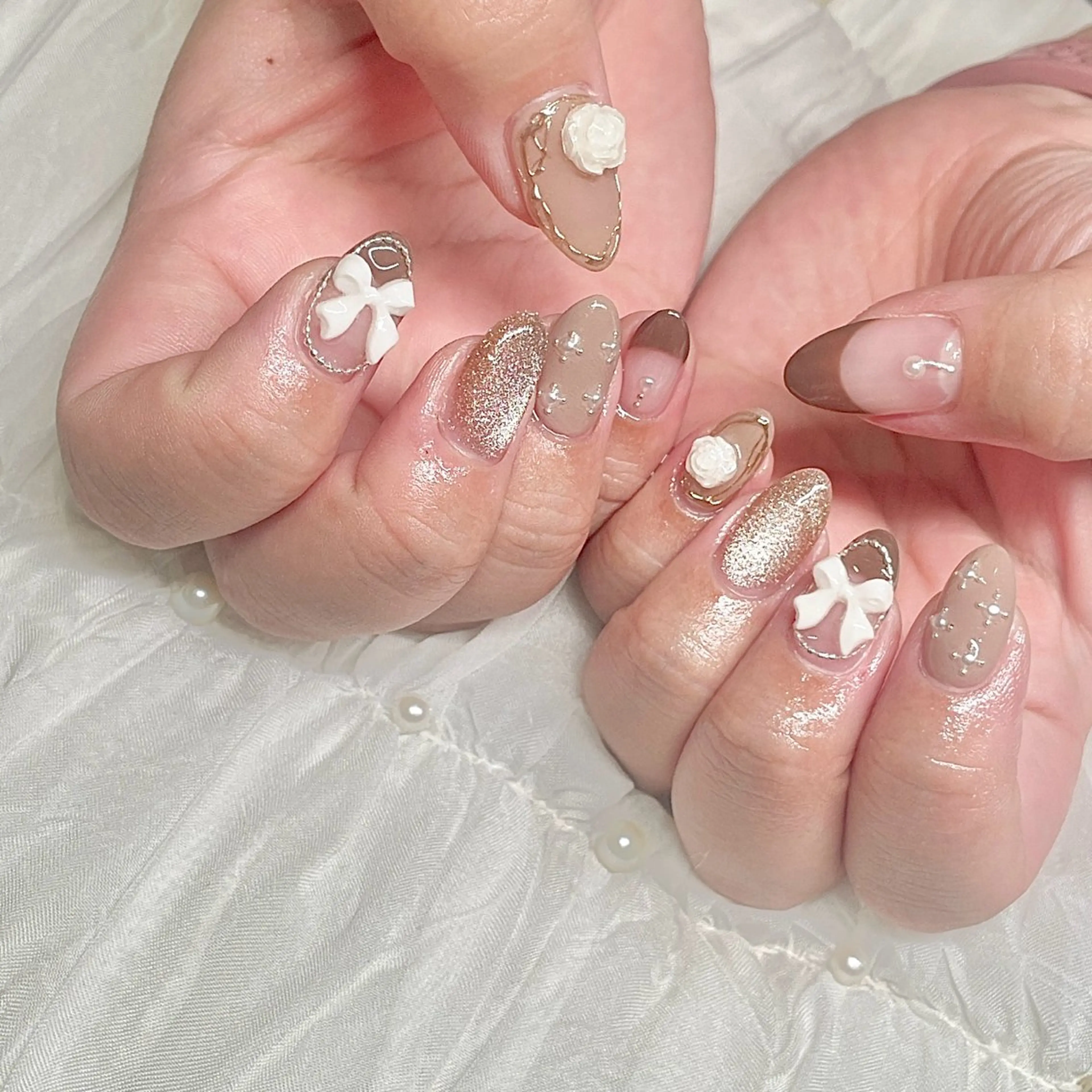 ネイル ミラーネイル ハンドネイル A85G ayakoのネイルデザイン