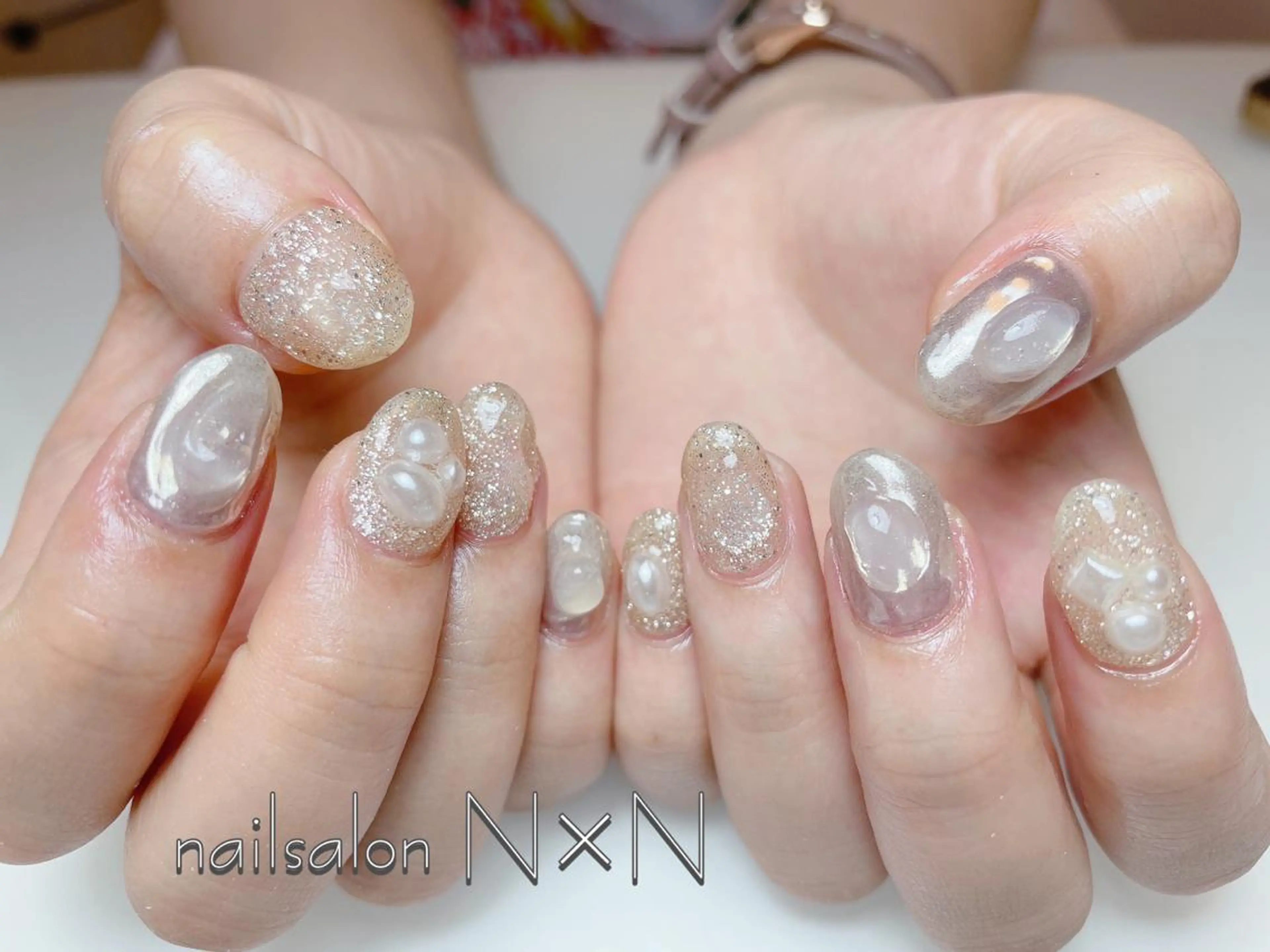 ネイル ジェルネイル ミラーネイル ニュアンスネイル ぷっくりネイル シルバー nail salon N×Nのネイルデザイン