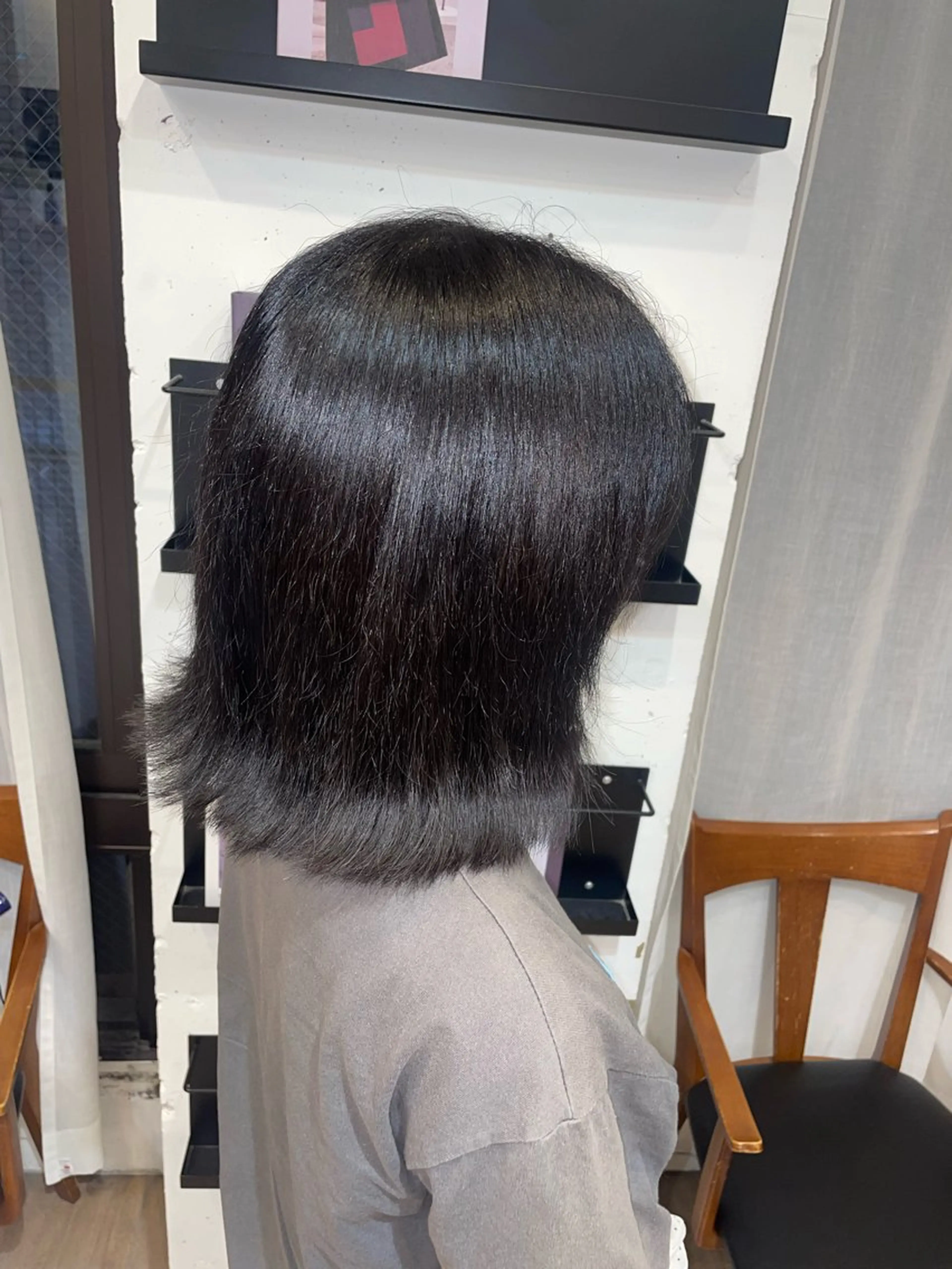 カラー 新原 陽那のヘアスタイル