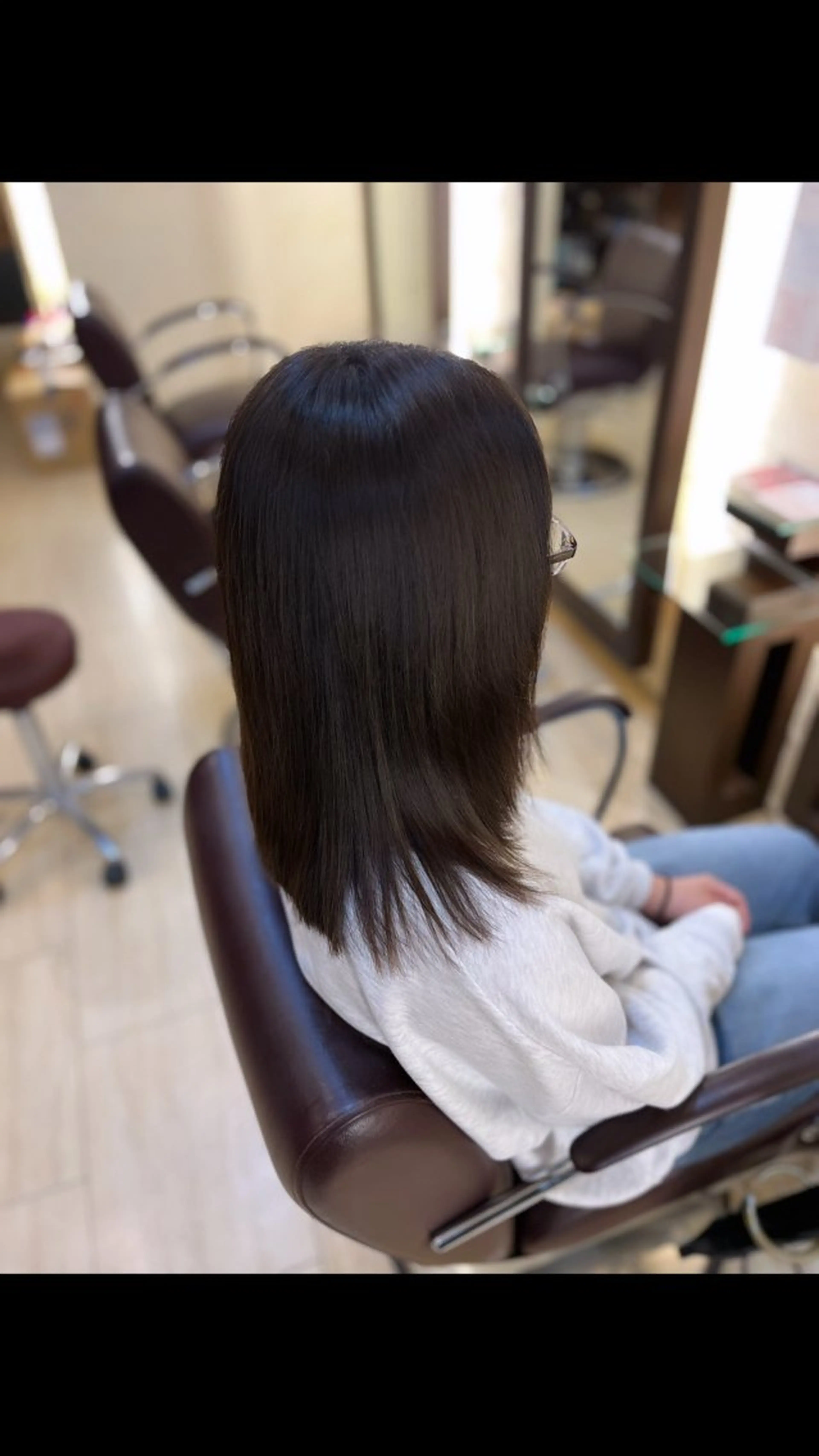 ミディアム 片岡 友輝のヘアスタイル