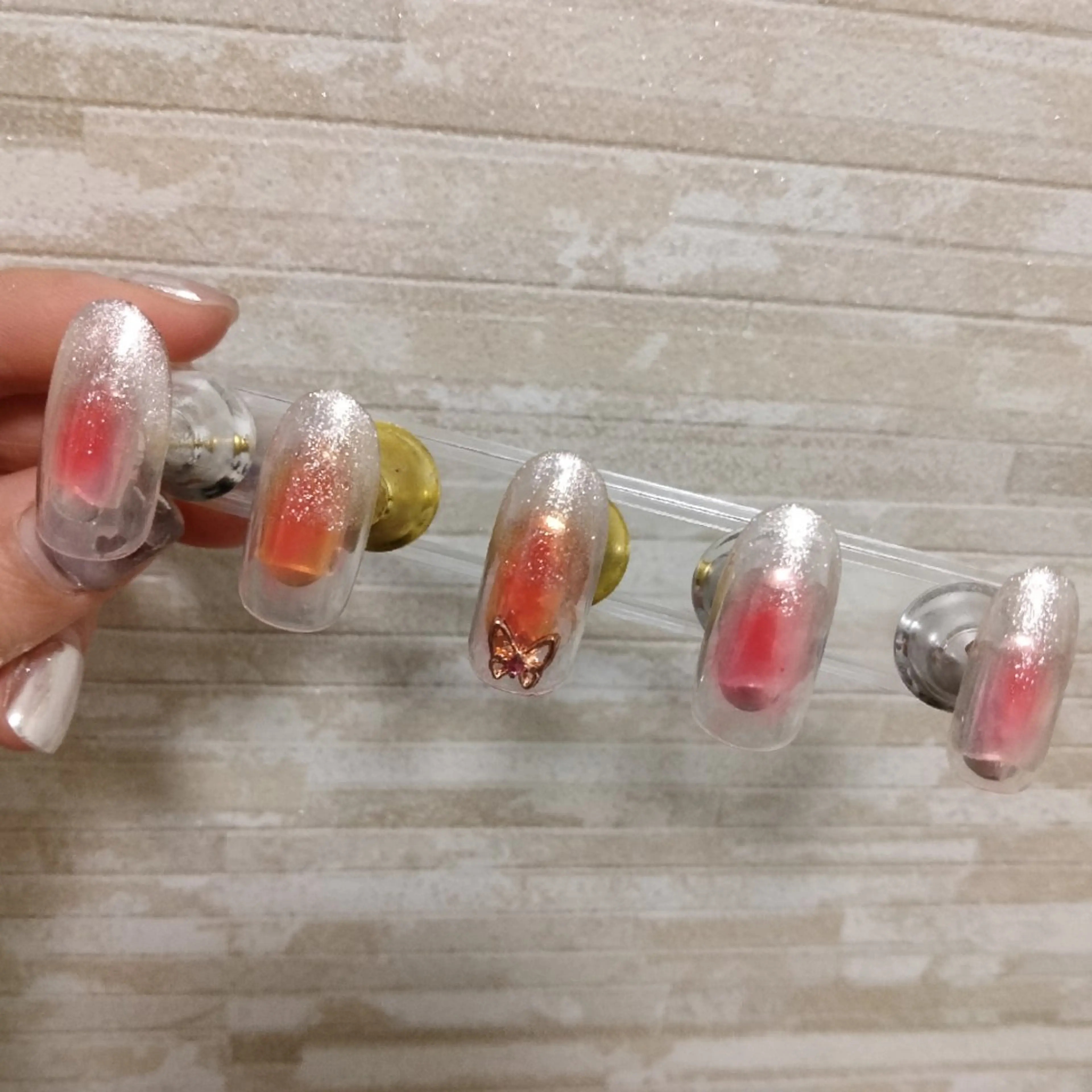 ネイル チークネイル グラデーション マグネットネイル ハンドネイル I'S nail 佐野のネイルデザイン