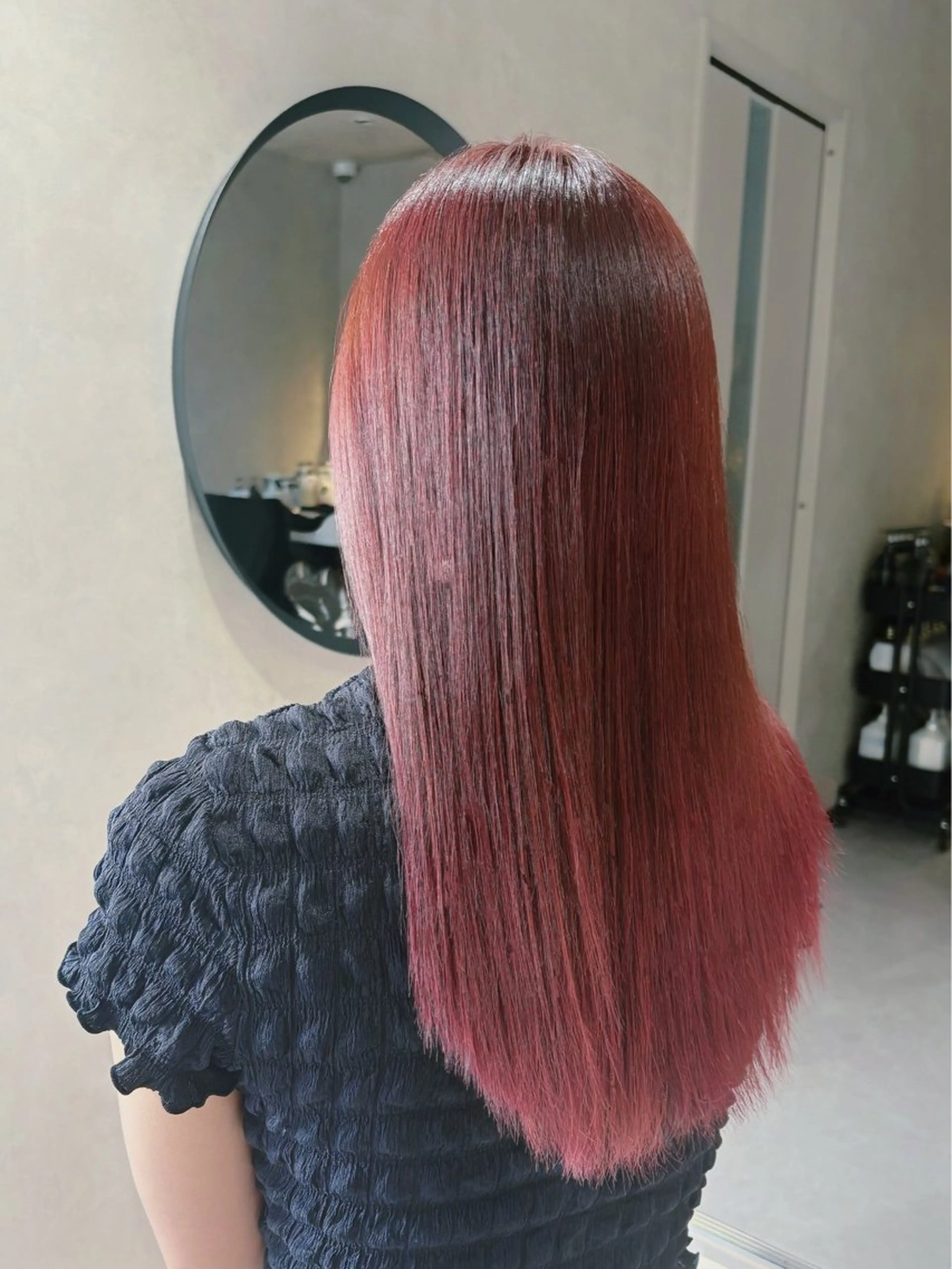 ロング カラー レッドカラー ヘアカラー トリートメント 《.Xian》 アカリ/艶髪カラーのヘアスタイル