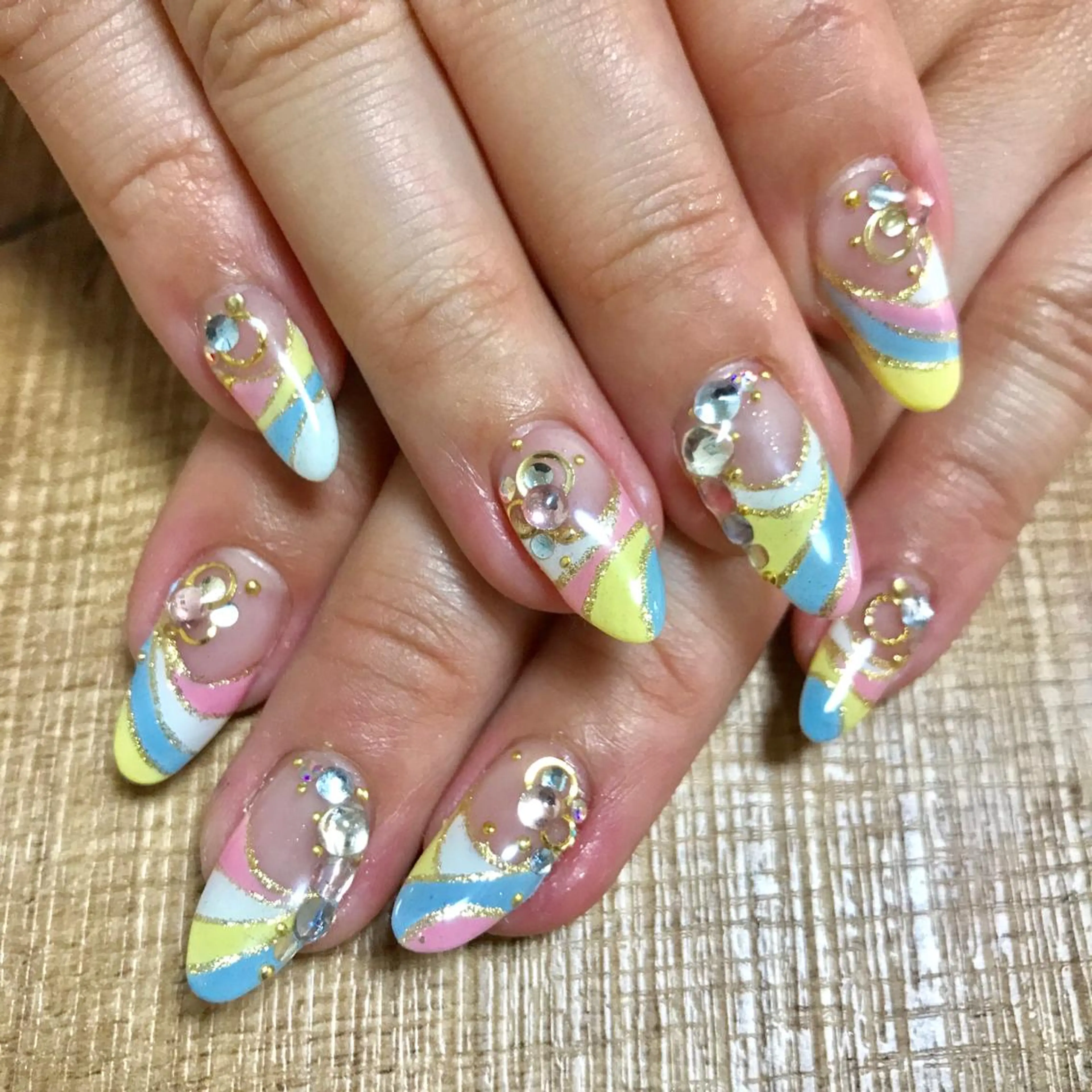 ネイル アートネイル ぷっくりネイル 安藤 Charlotteのネイルデザイン