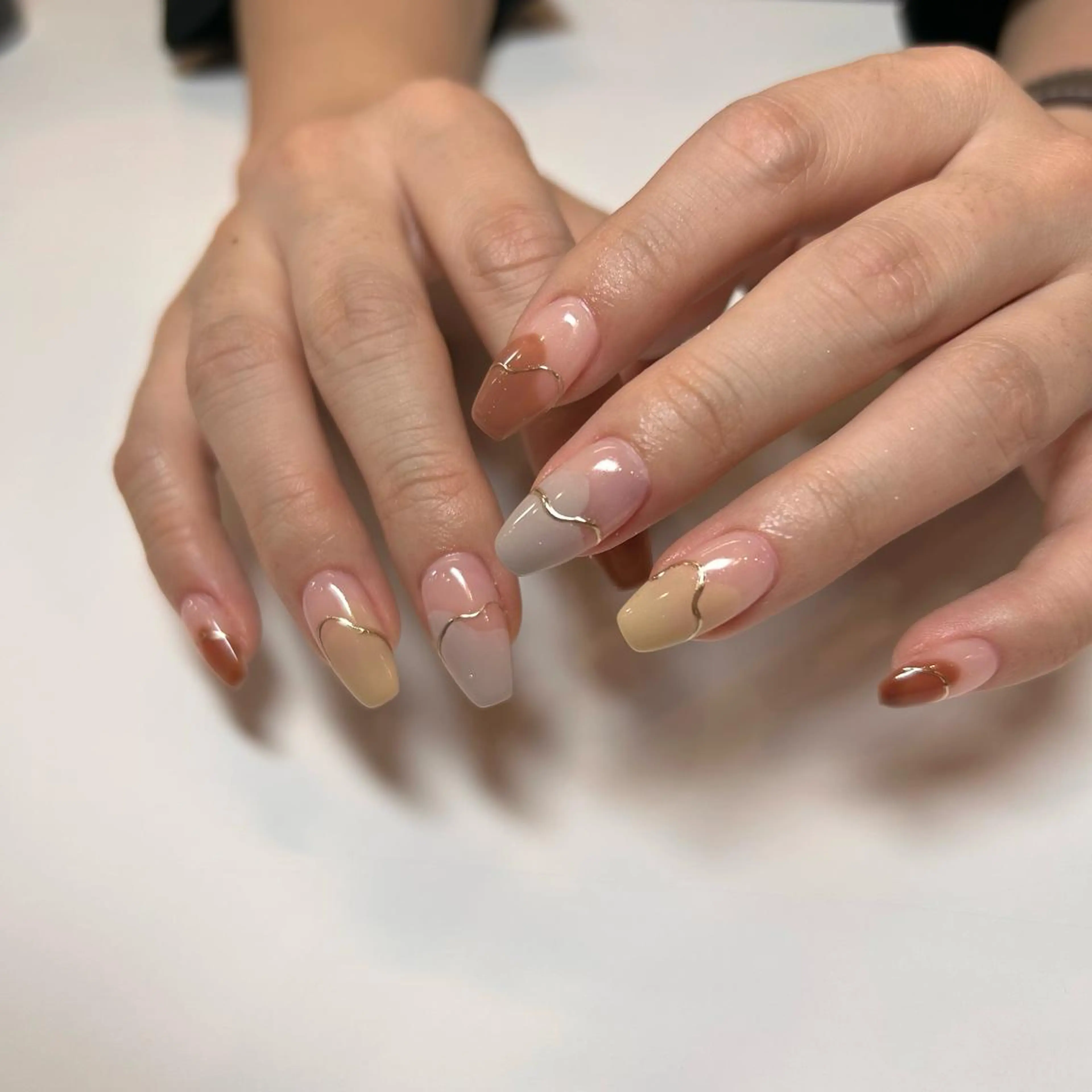 ネイル ニュアンスネイル ハンドネイル 恒川 みなみのネイルデザイン