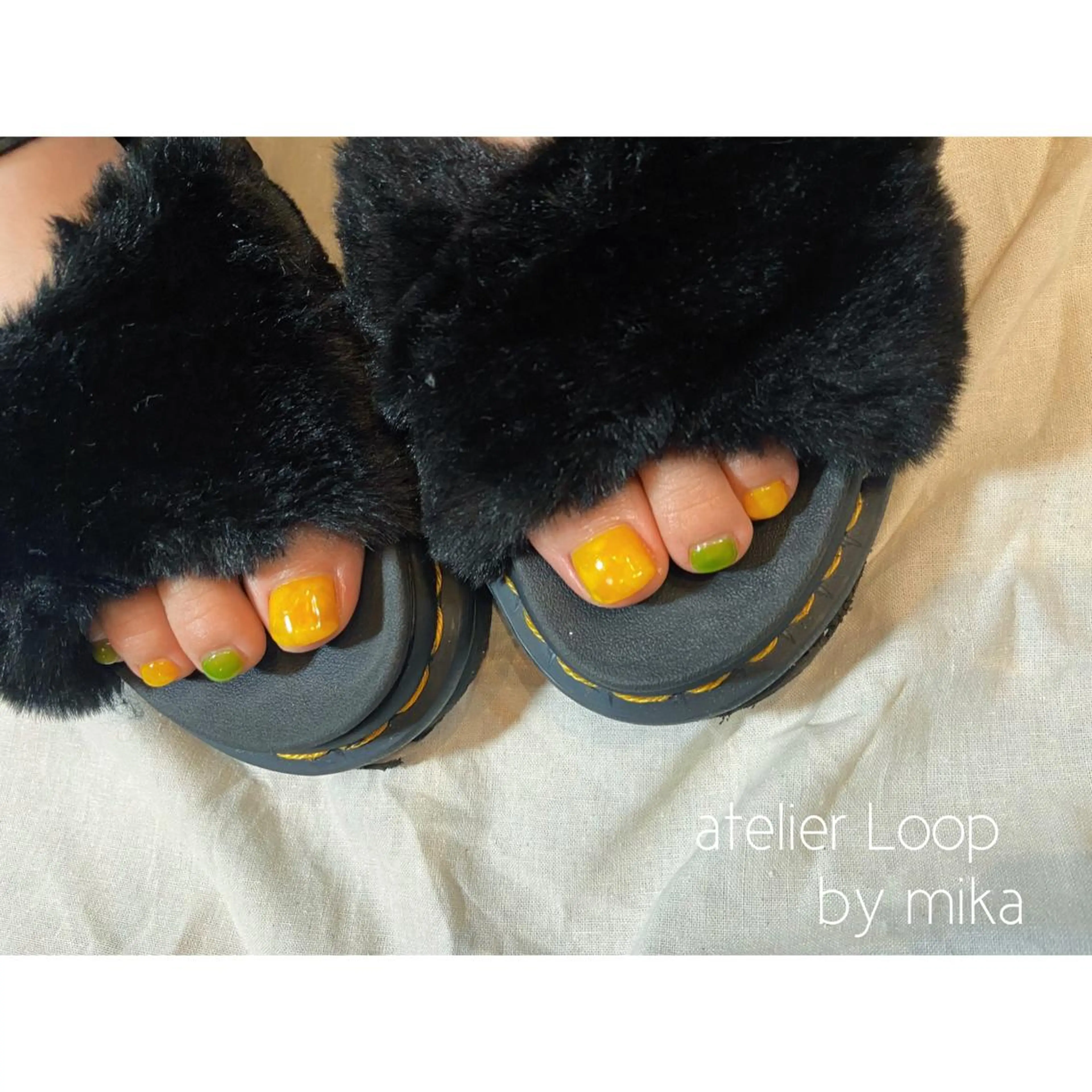 ネイル フットネイル ワンカラーネイル atelier Loop♪MIKAのネイルデザイン