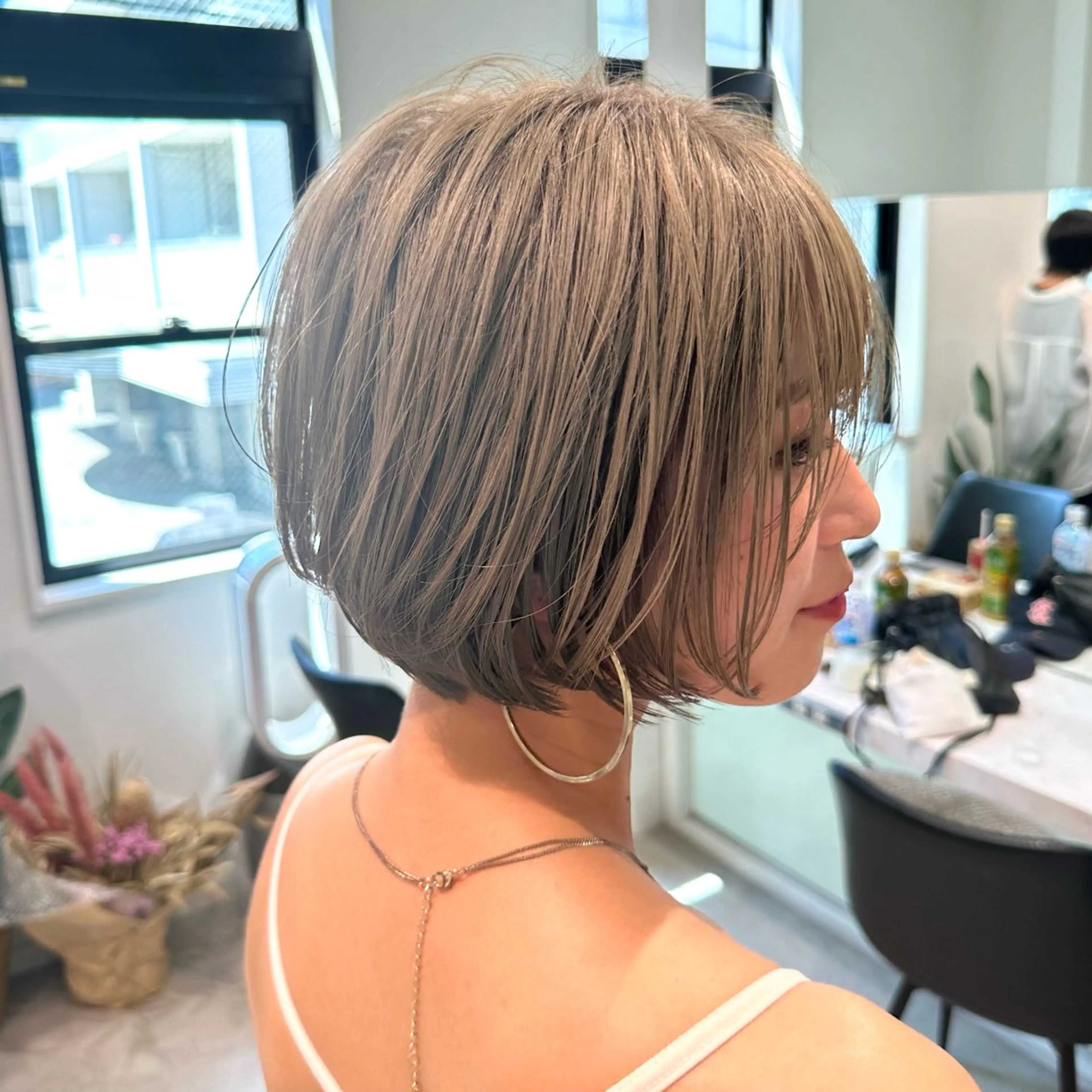 ショート ショートヘア 小顔カット ヘアカラー トリートメント ヘッドスパ taiga レイヤー /髪質改善/矯正🌈のヘアスタイル