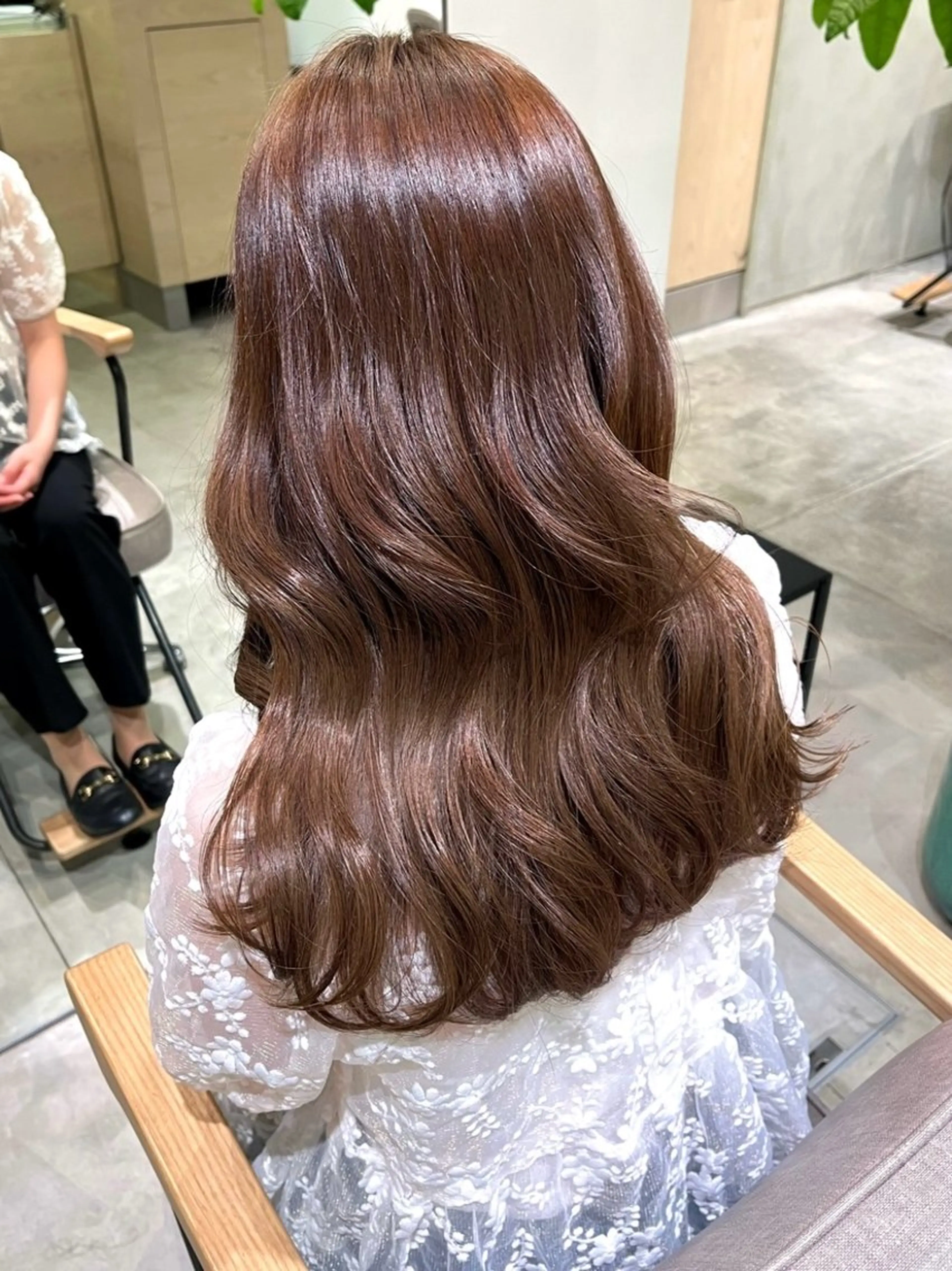 ミディアム LONESS 銀座所属・こはる ／渋谷⇨銀座のヘアスタイル