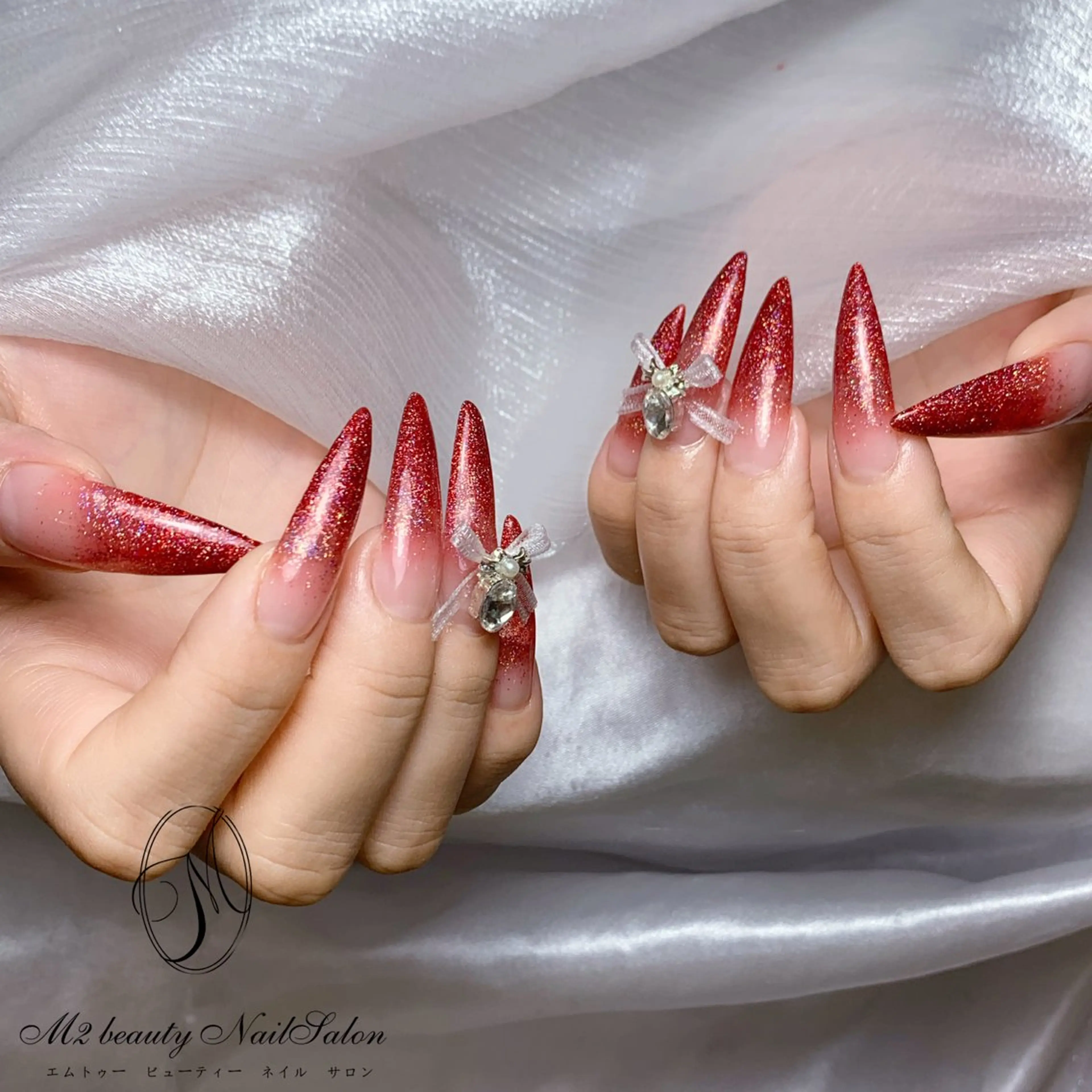 ネイル アートネイル フラッシュネイル フレンチネイル ガラスフレンチ グラデーション ハンドネイル M2 BEAUTY アユミのネイルデザイン