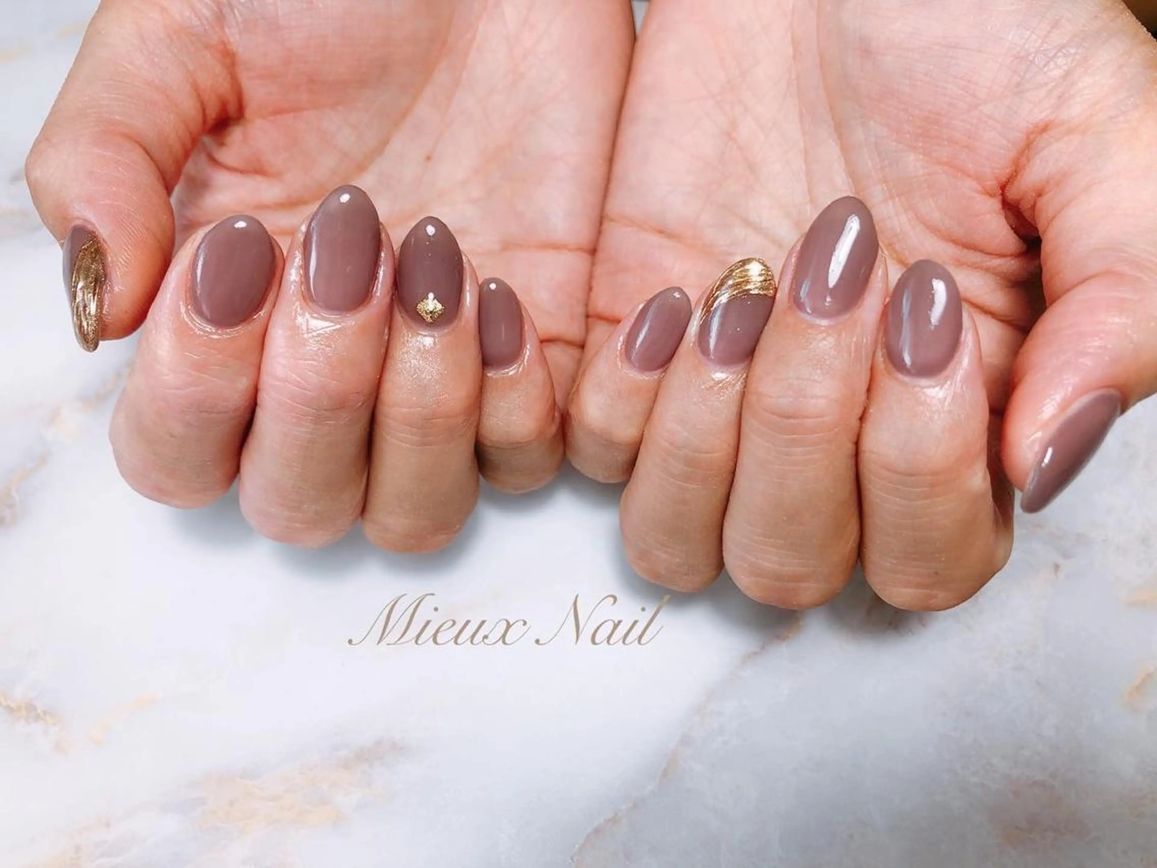 ネイル アートネイル ミラーネイル ニュアンスネイル ワンカラーネイル ハンドネイル 市川 麻衣子のネイルデザイン
