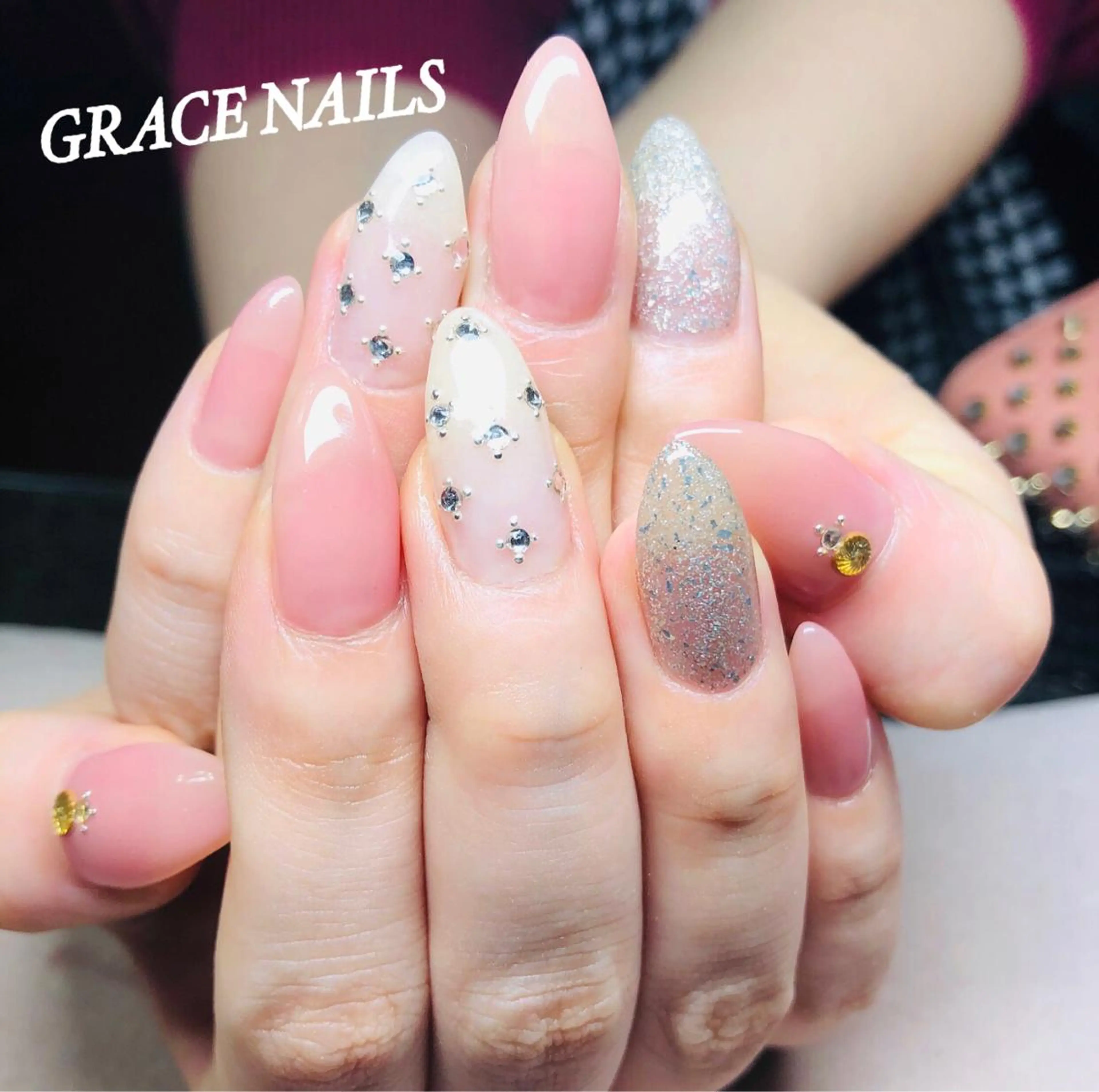 ネイル ハンドネイル フットネイル GRACE NAILSのネイルデザイン