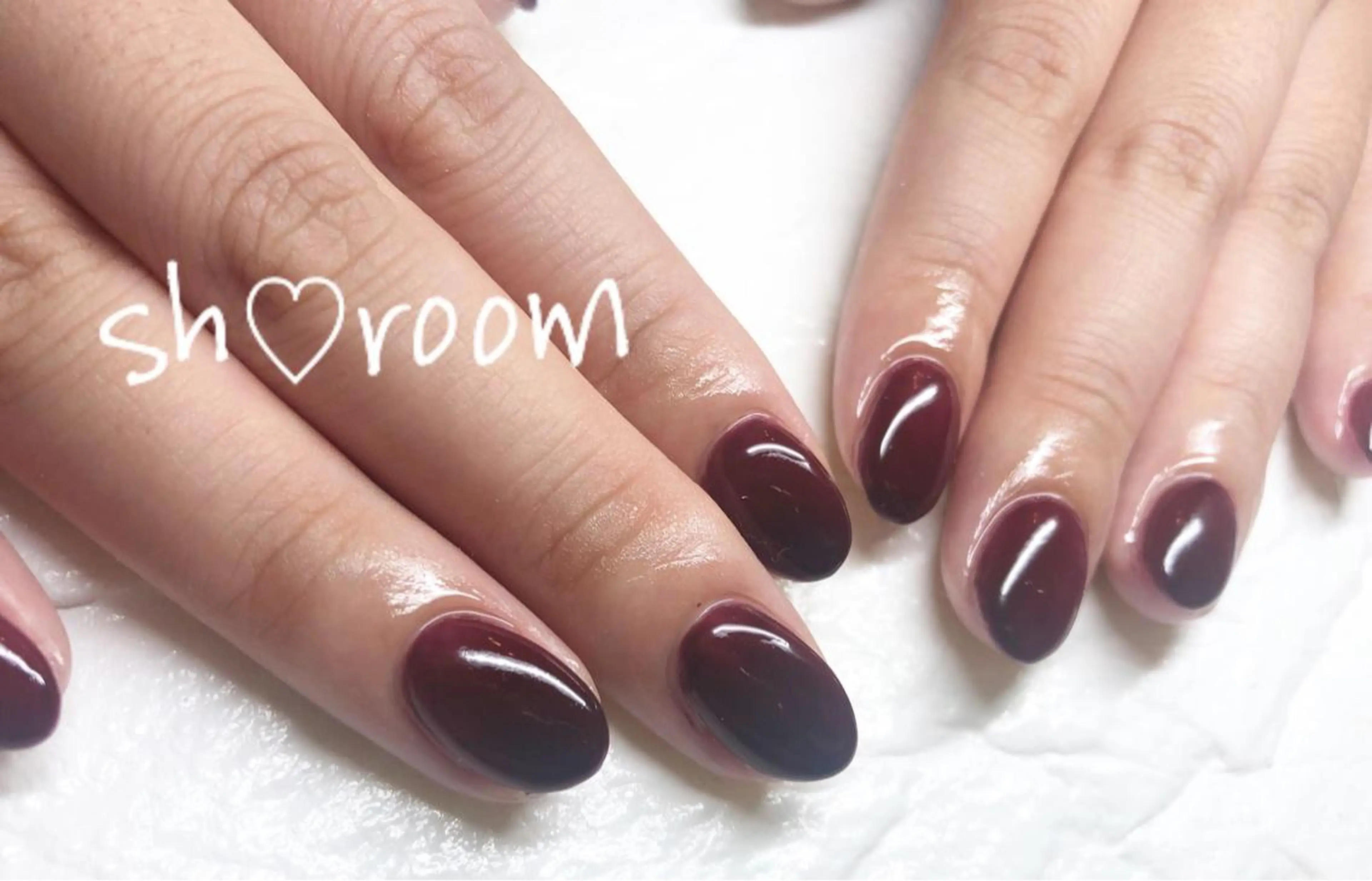 ネイル アートネイル ボルドー フットネイル フレンチネイル キラキラネイル Nail salon Ruuのネイルデザイン