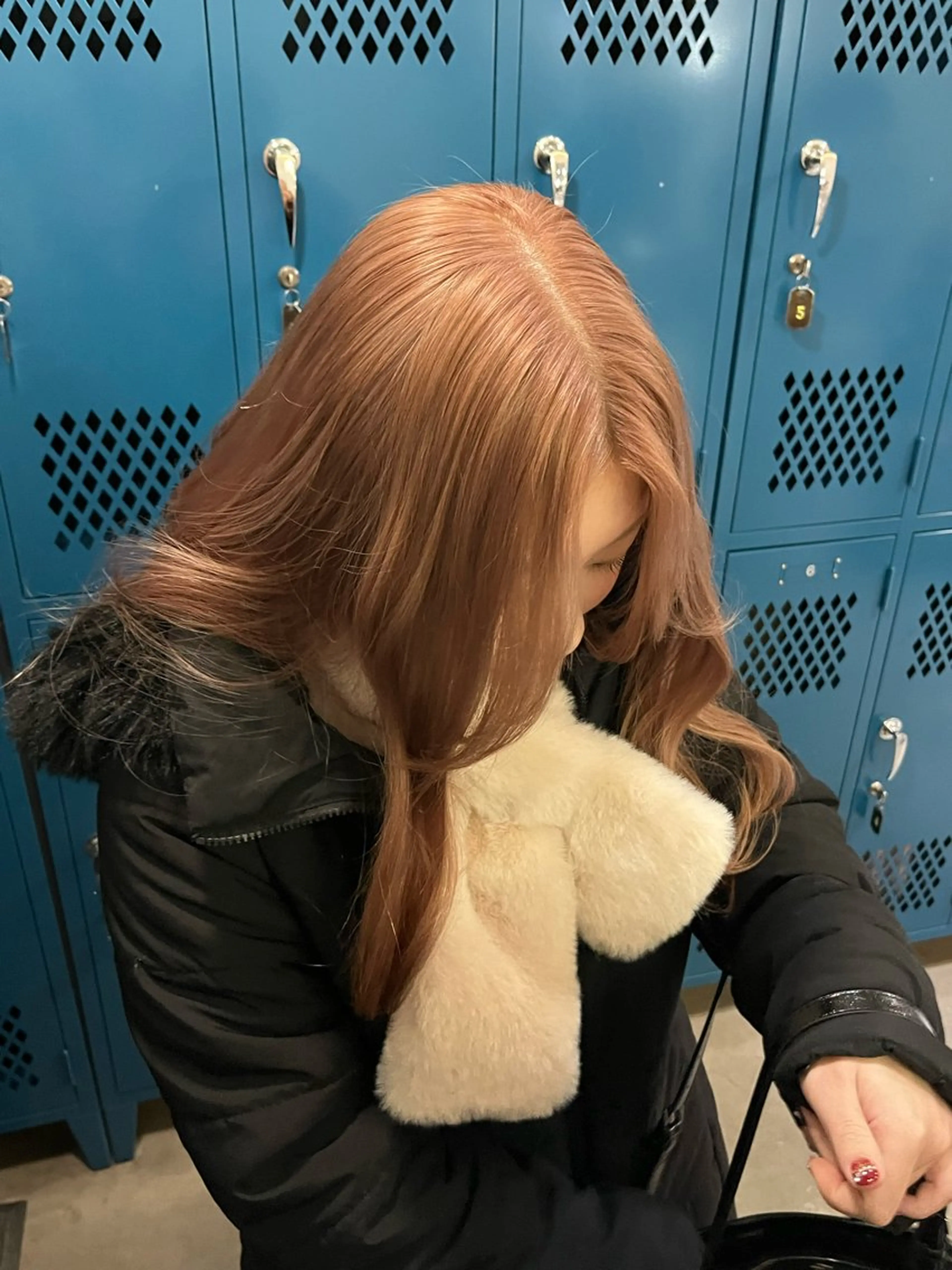 ロング カラー ブリーチ ピンクカラー 韓国ボブ/ハッシュ カットKIRAのヘアスタイル