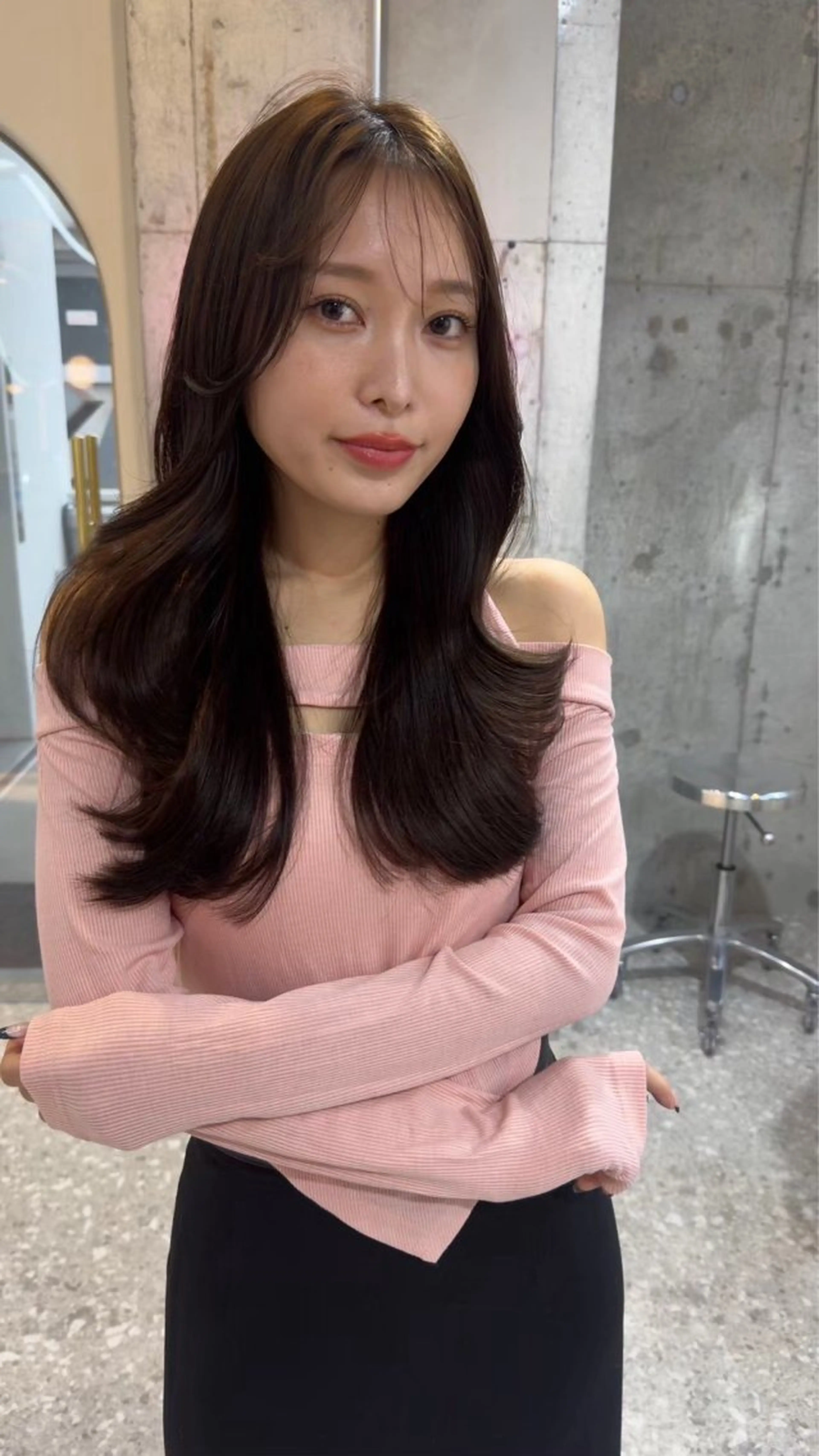 ロング カット ヘアカラー トリートメント 新宿/小顔レイヤー/ 顔まわり/西慶太朗のヘアスタイル