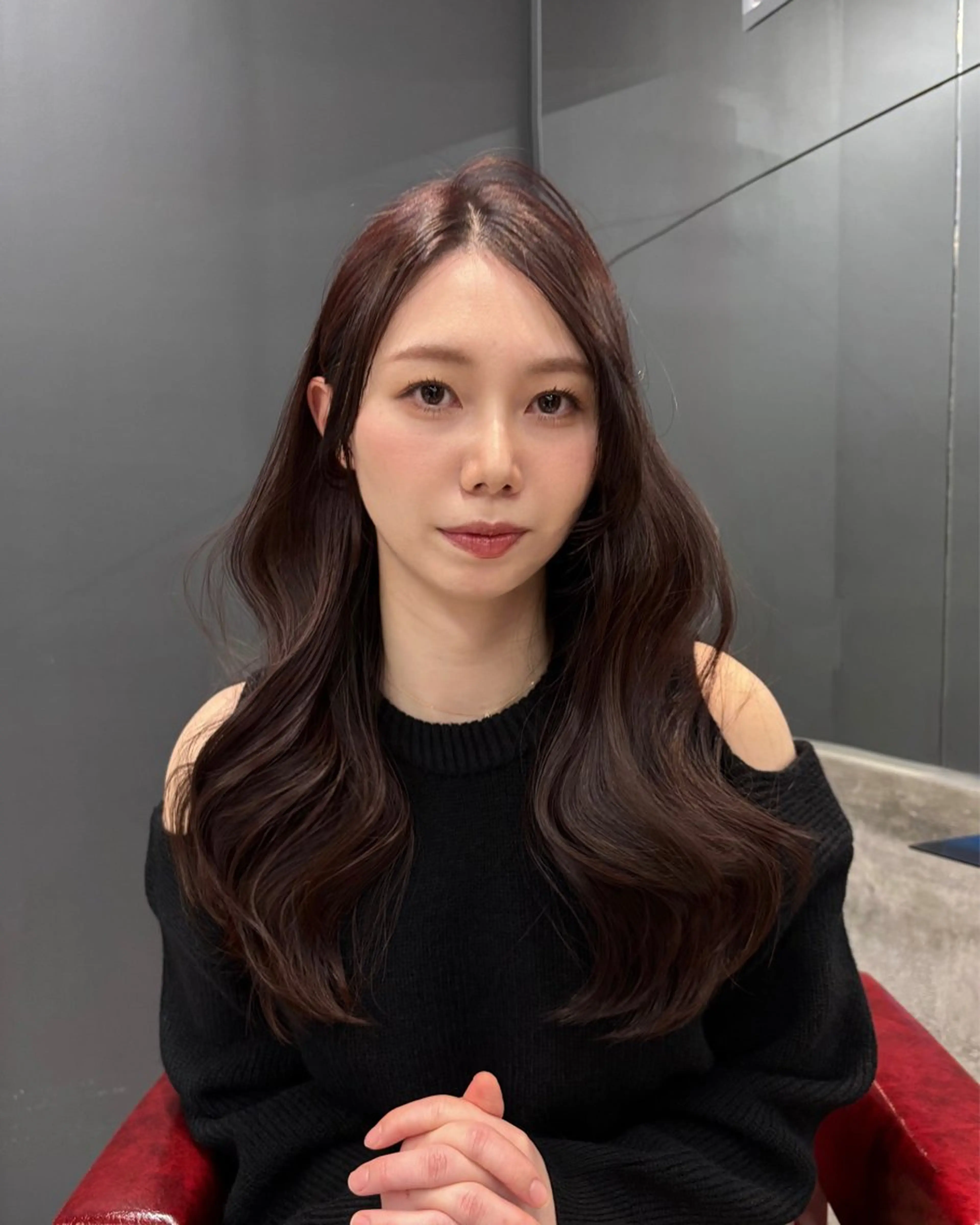 ロング レイヤーカット カット ヘアカラー トリートメント 細井 友貴のヘアスタイル