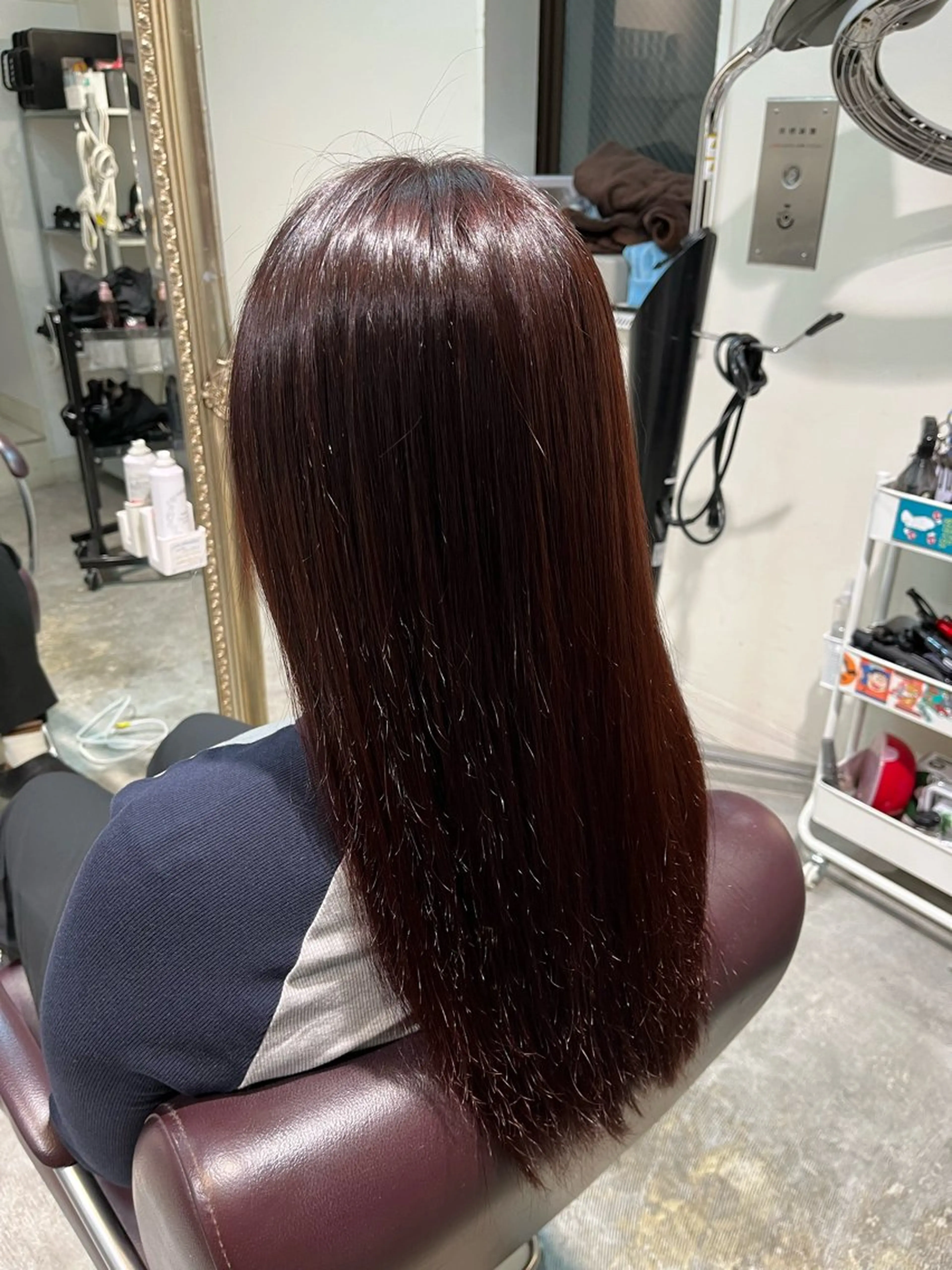 ロング カラー ヘアカラー トリートメント フェザーパーマ🌙 毛流れ yuzukiのヘアスタイル