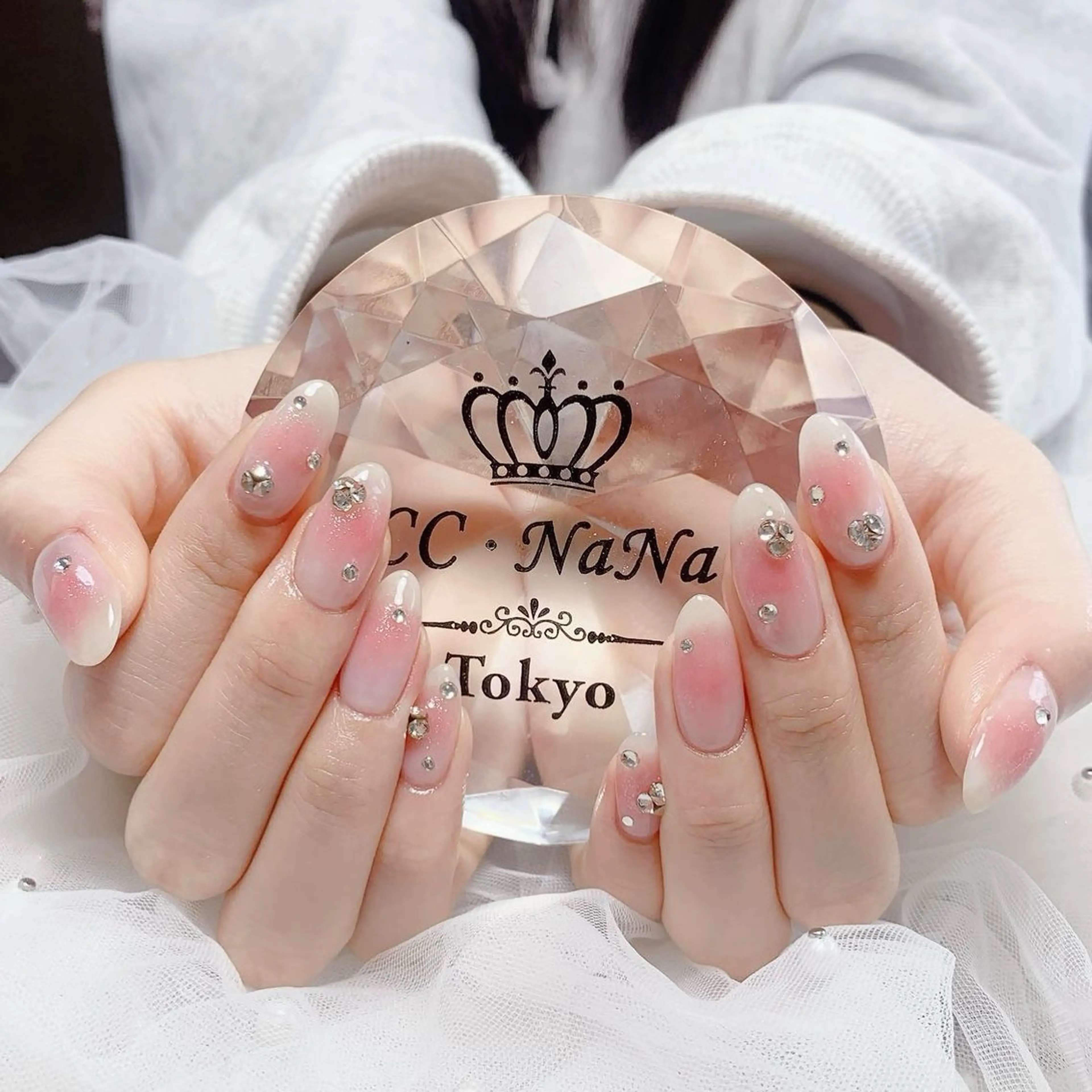 ネイル チークネイル 持ち込み ハンドネイル 💎CC・NaNa 韓国風ネイル🌙Cのネイルデザイン