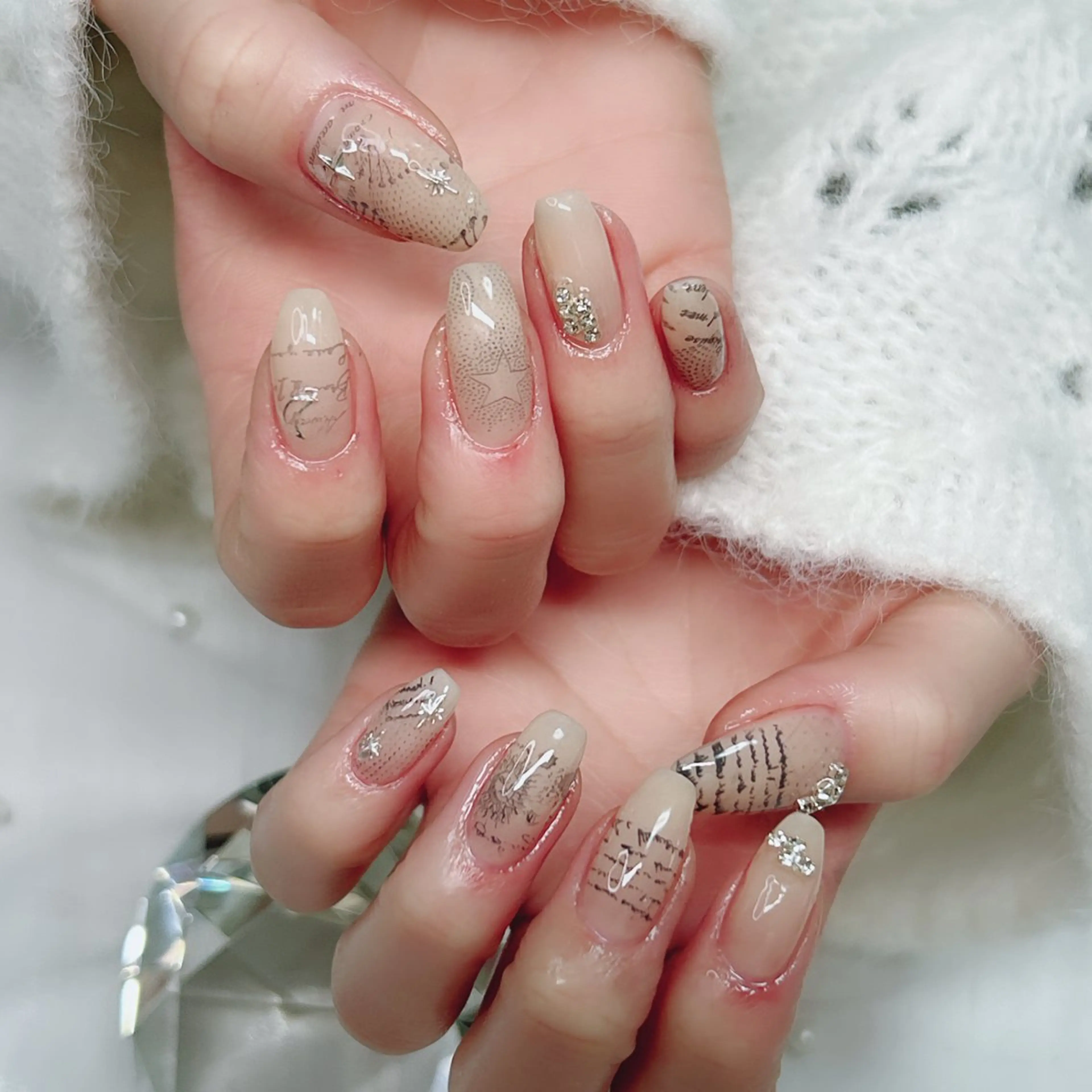 ネイル オーロラネイル ミラーネイル オフィスネイル ワンカラーネイル シンプルネイル ハンドネイル Cute Tips nailのネイルデザイン