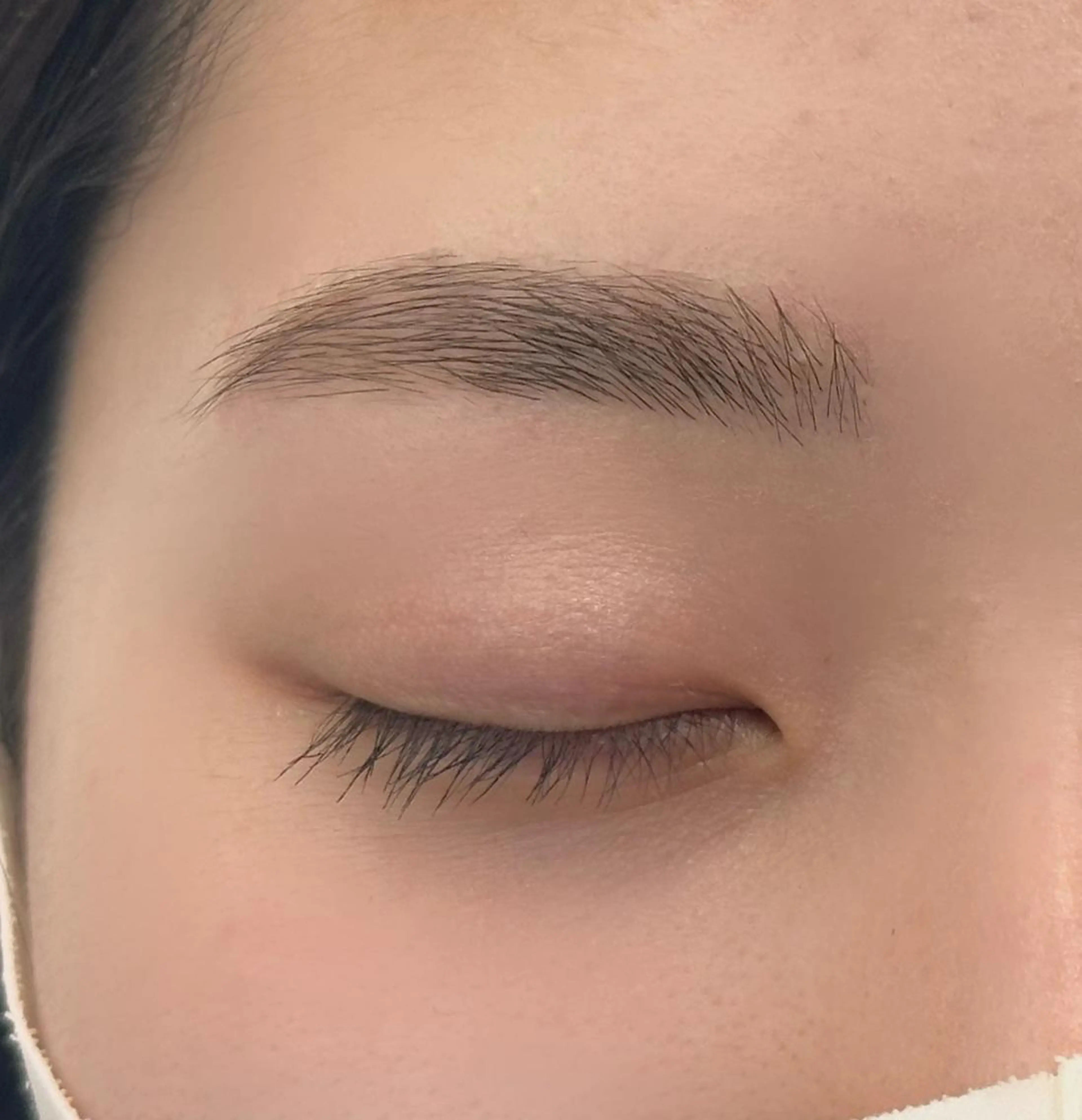 アイブロウ HEXA AMIの眉毛・アイブロウイメージ