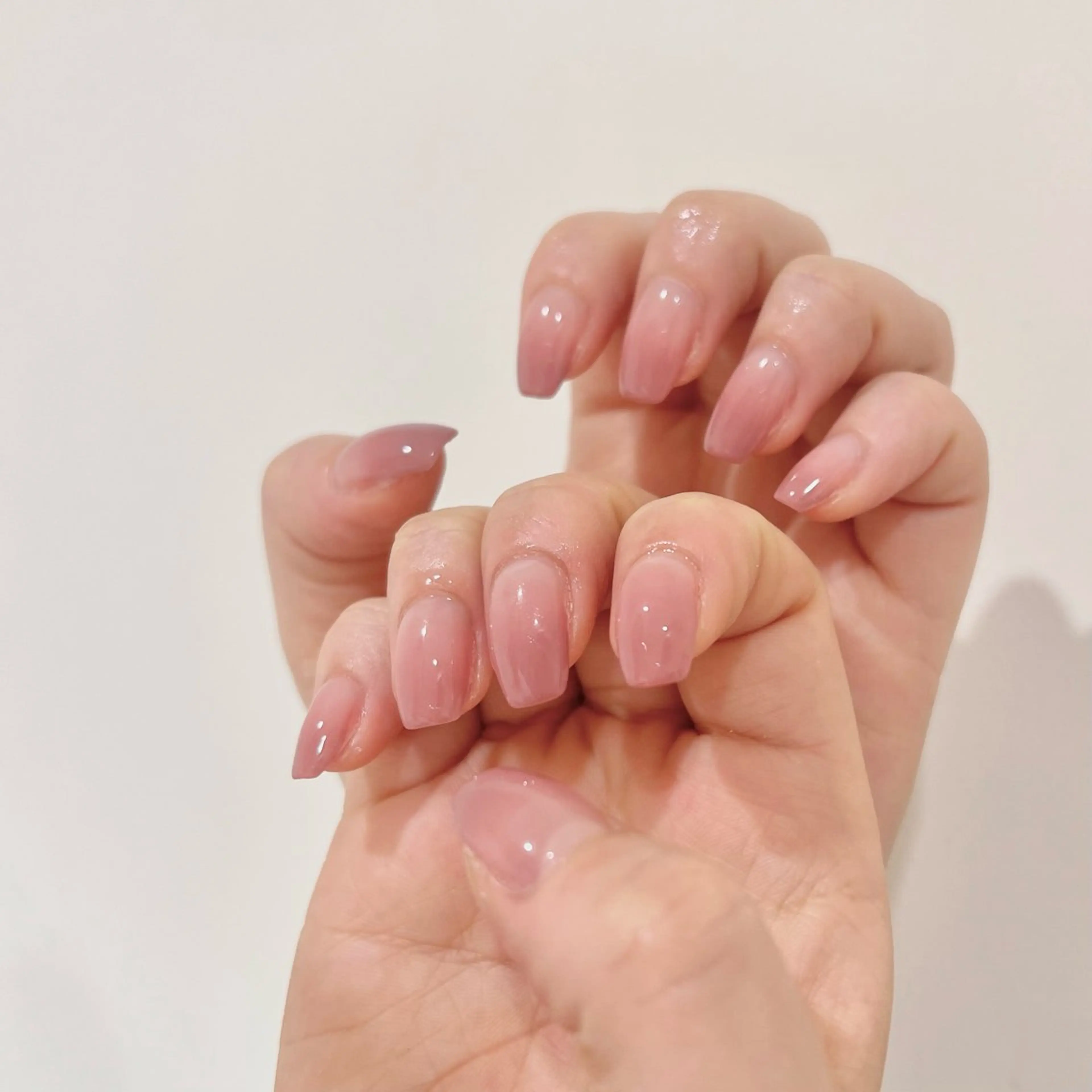 ネイル ハンドネイル 🎀チーク/ちゅるん 🫧chisa🎀のネイルデザイン