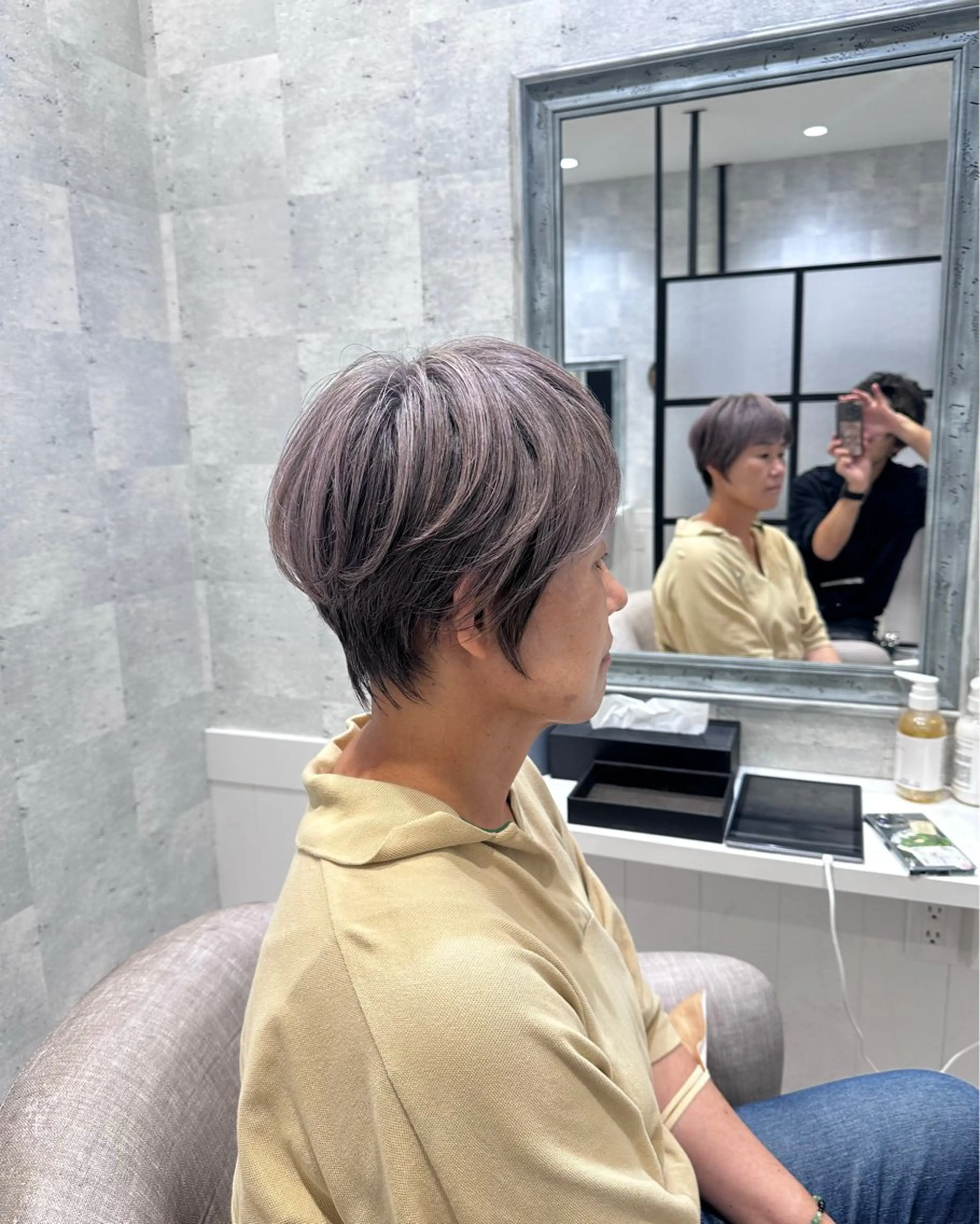 ショート カラー 西山 将太のヘアスタイル