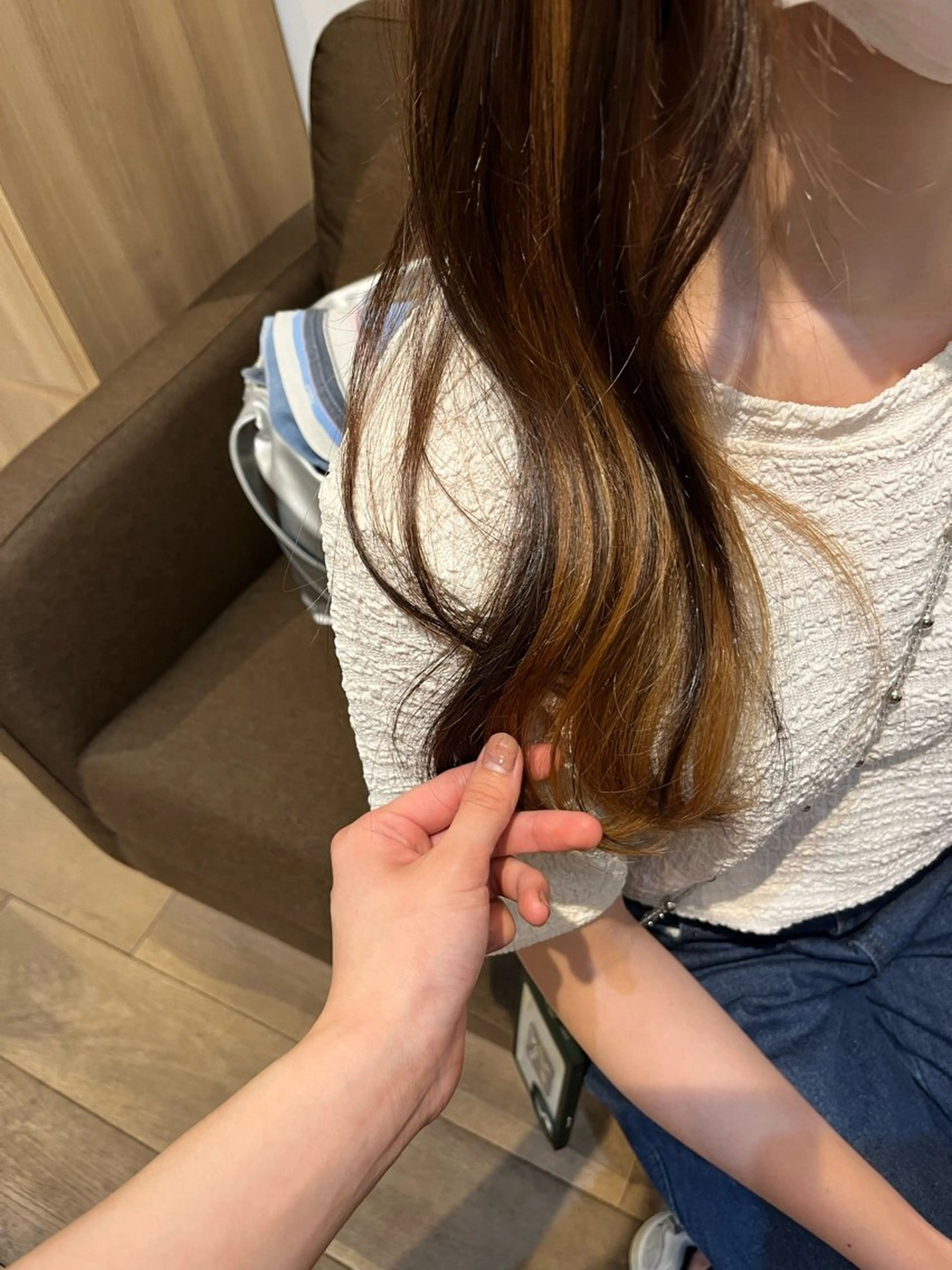 ロング カラー ベージュカラー インナーカラー 臺 佳連のヘアスタイル