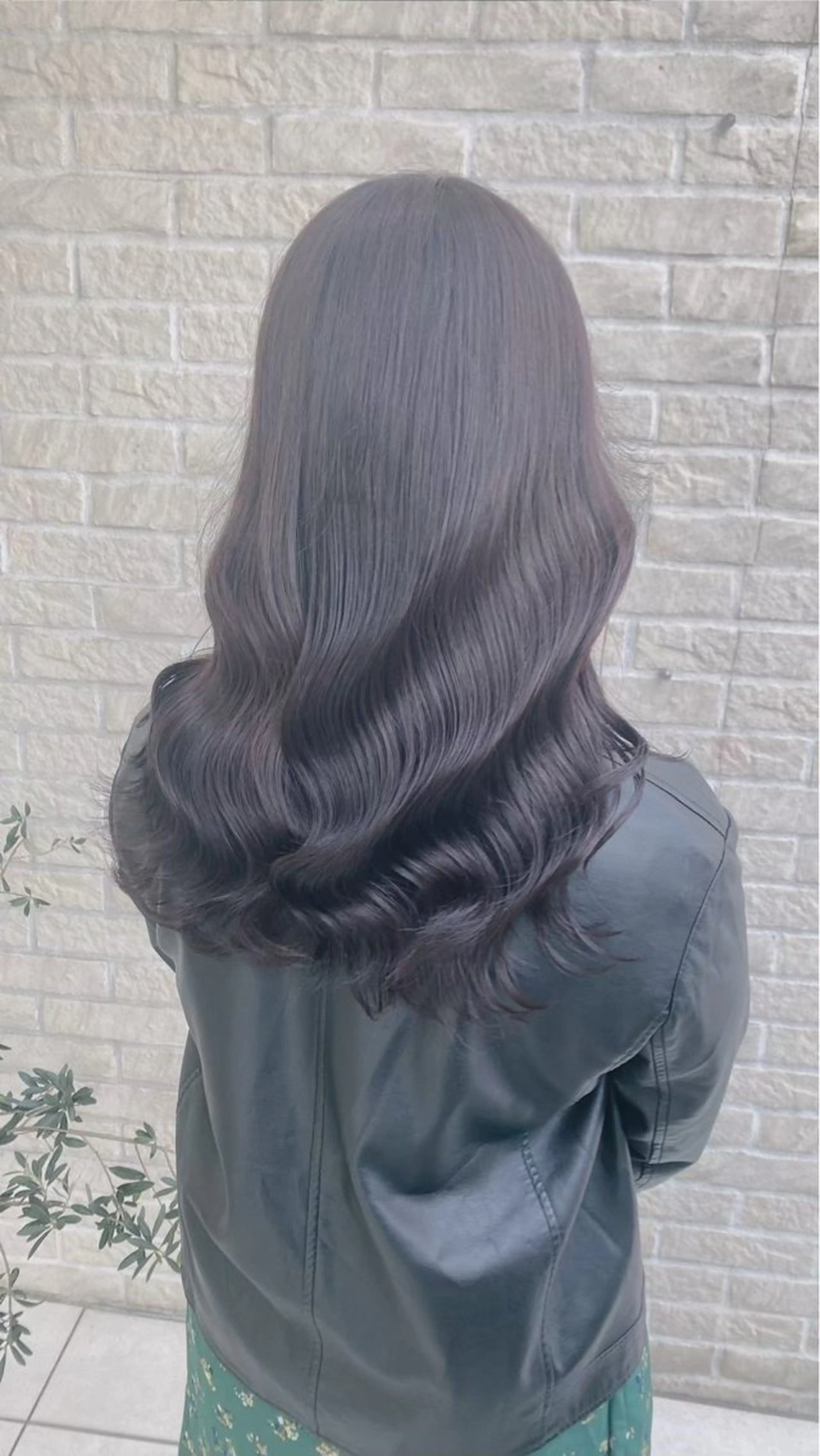 カラー 透明感カラー💎 岩崎美優のヘアスタイル