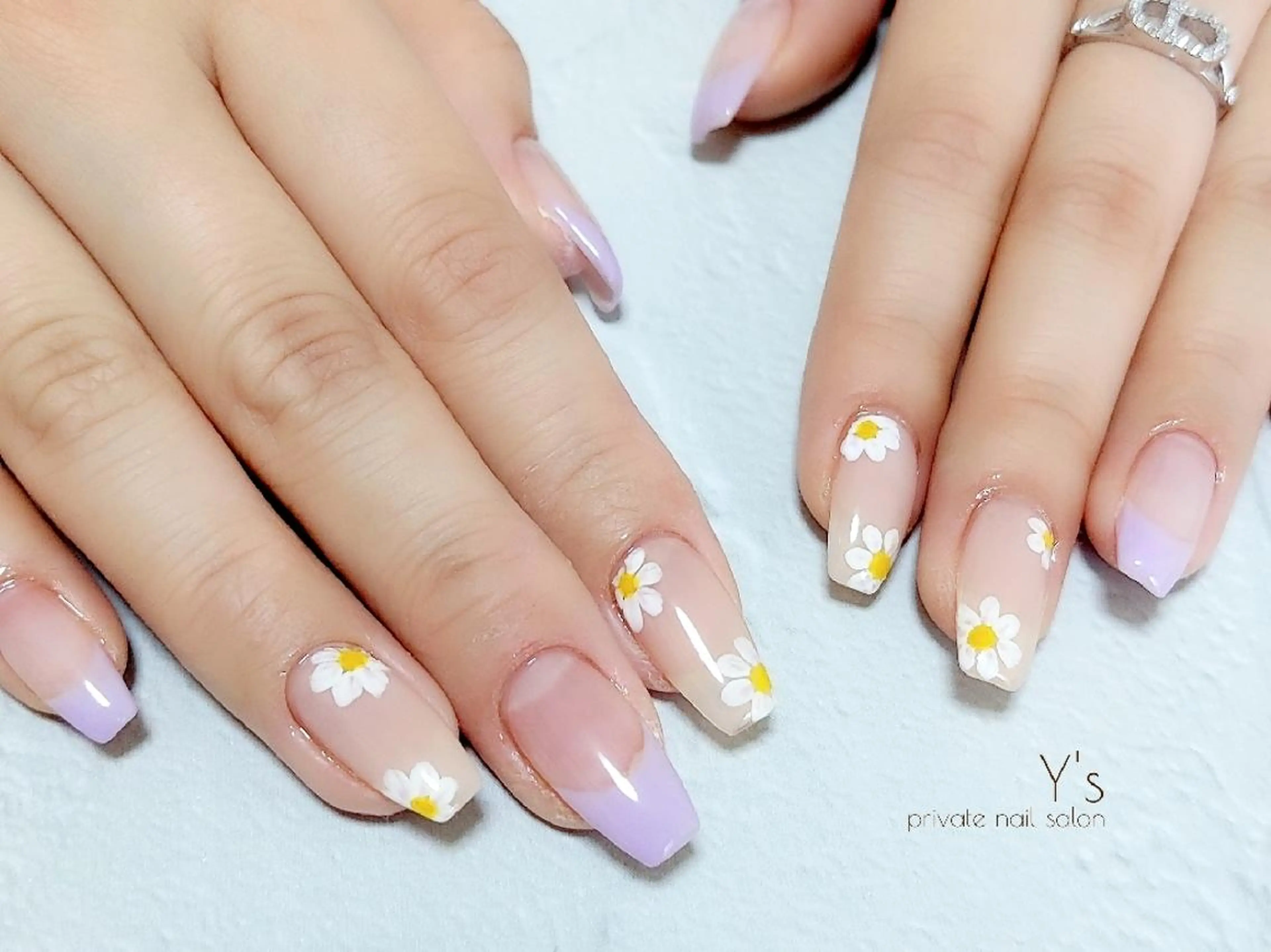 ネイル ハンドネイル YUMI NAGAI  のネイルデザイン