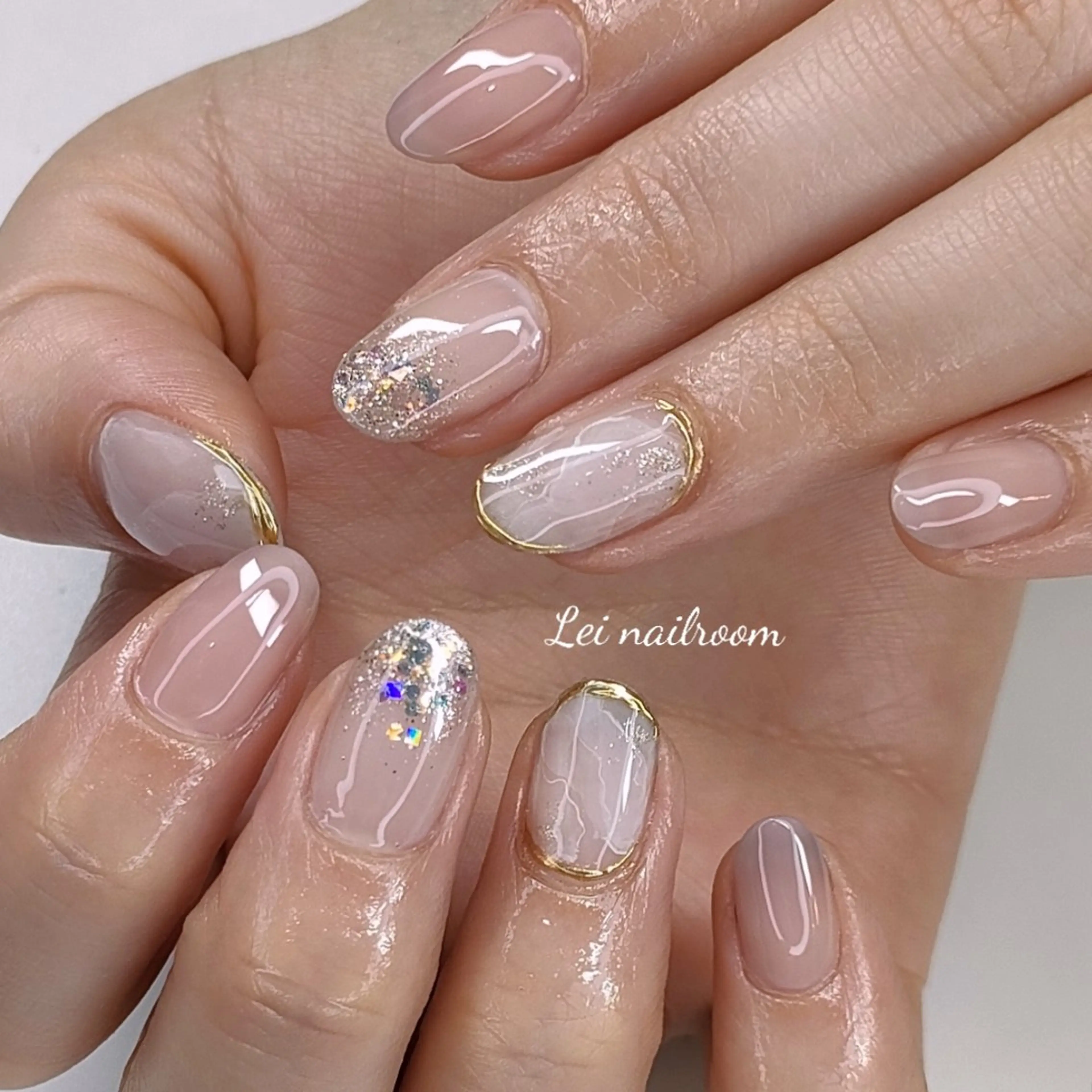 ネイル ジェルネイル キラキラネイル ハンドネイル lei🌼 nailroomのネイルデザイン
