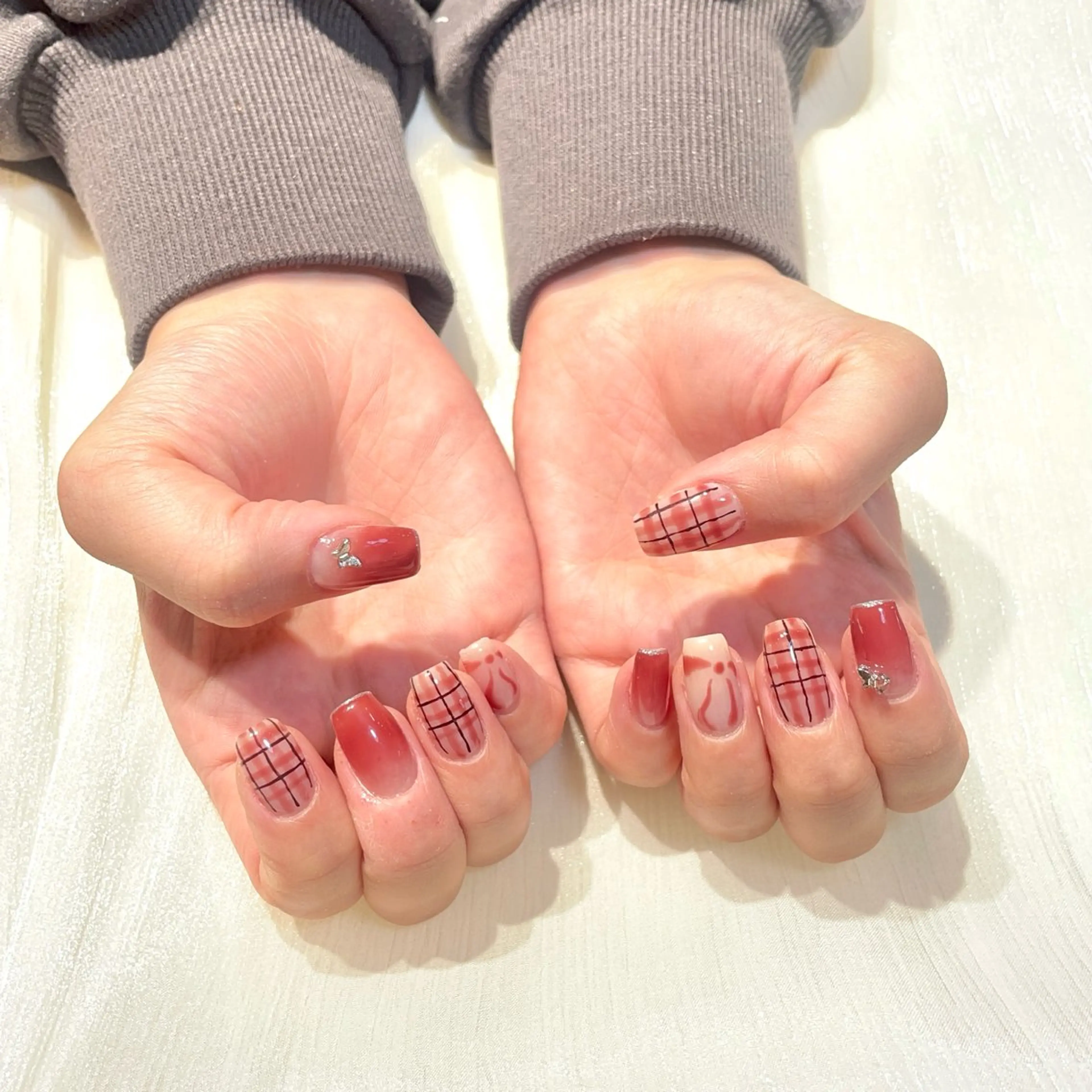 ネイル ハンドネイル SunNail池袋 🍧エミリーのネイルデザイン