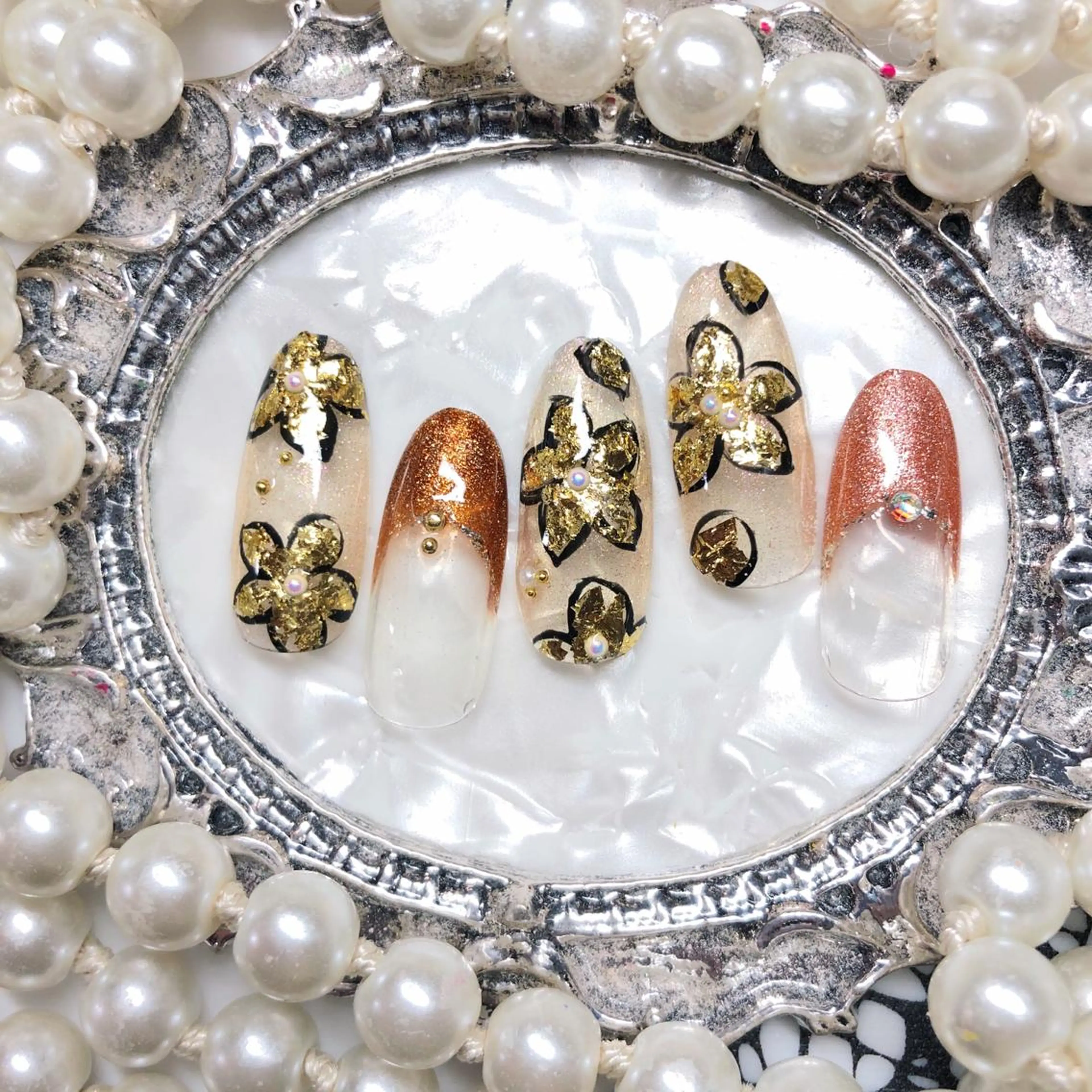 ネイル ハンドネイル マジック ミラーのネイルデザイン