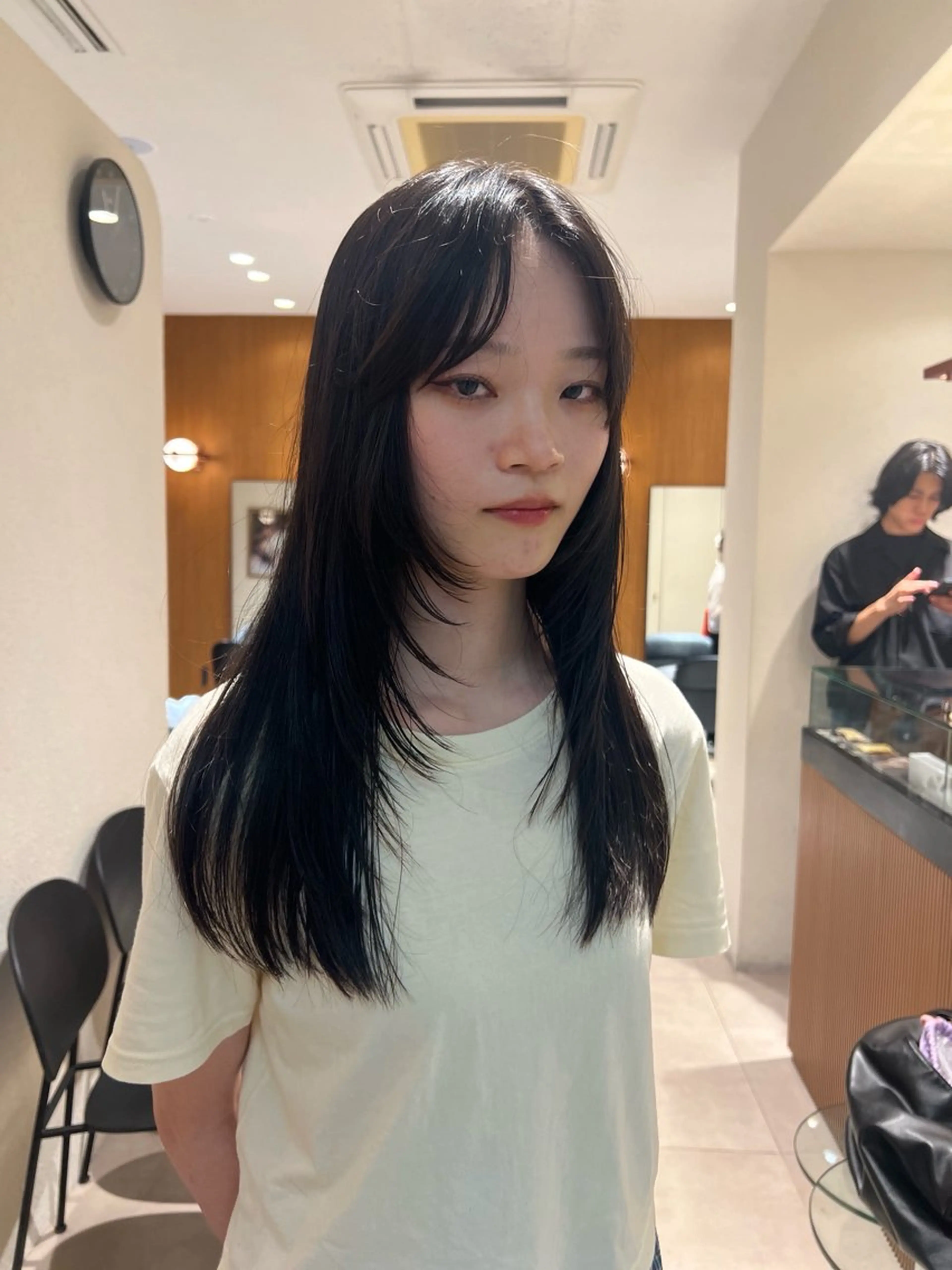 ロング レイヤーカット ロング yiye   神宮前所属・manami /ショ ート/カットモデルのヘアスタイル