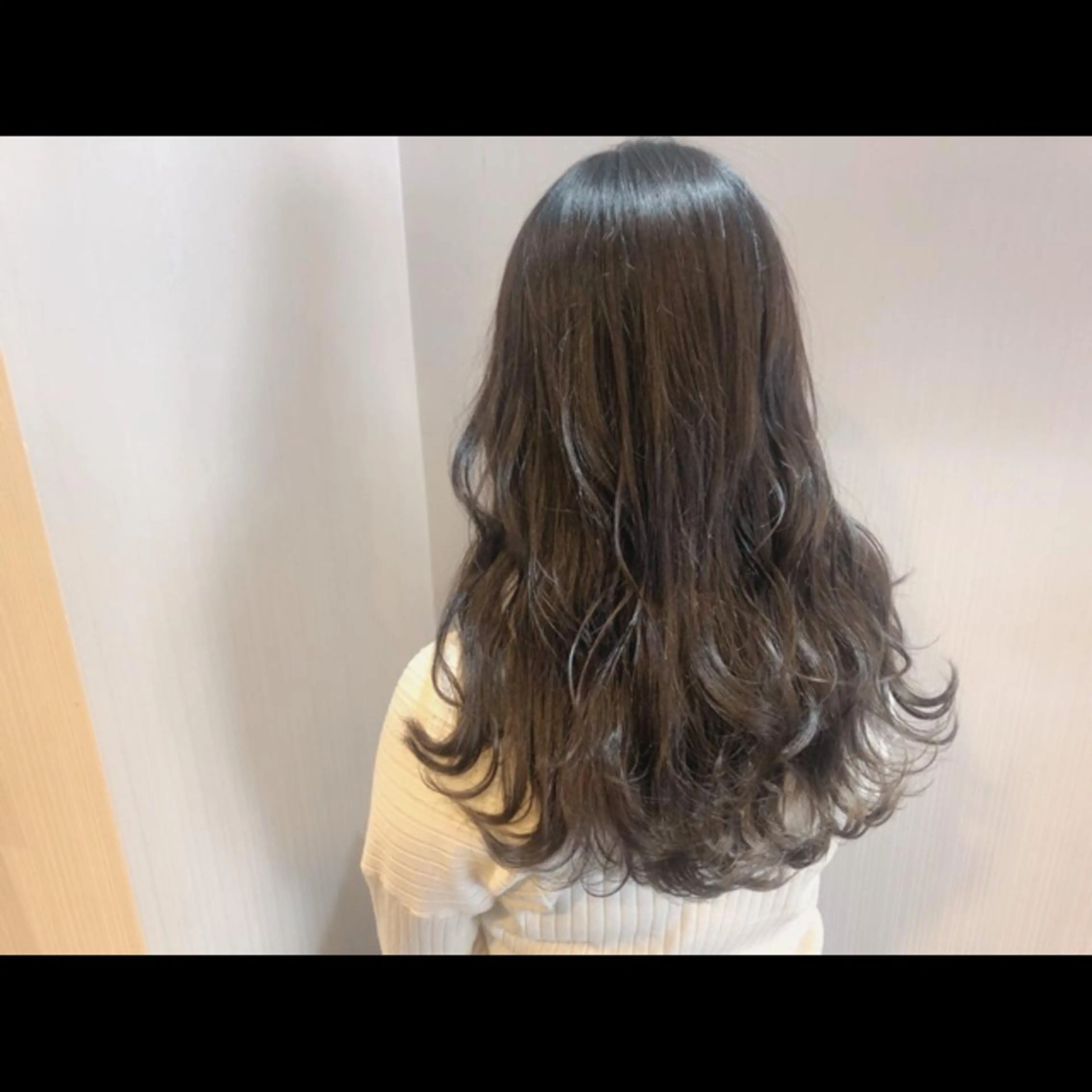 ロング カラー パーマ ヘアアレンジ メンズ 【mokuオーナー】 ちはるのヘアスタイル