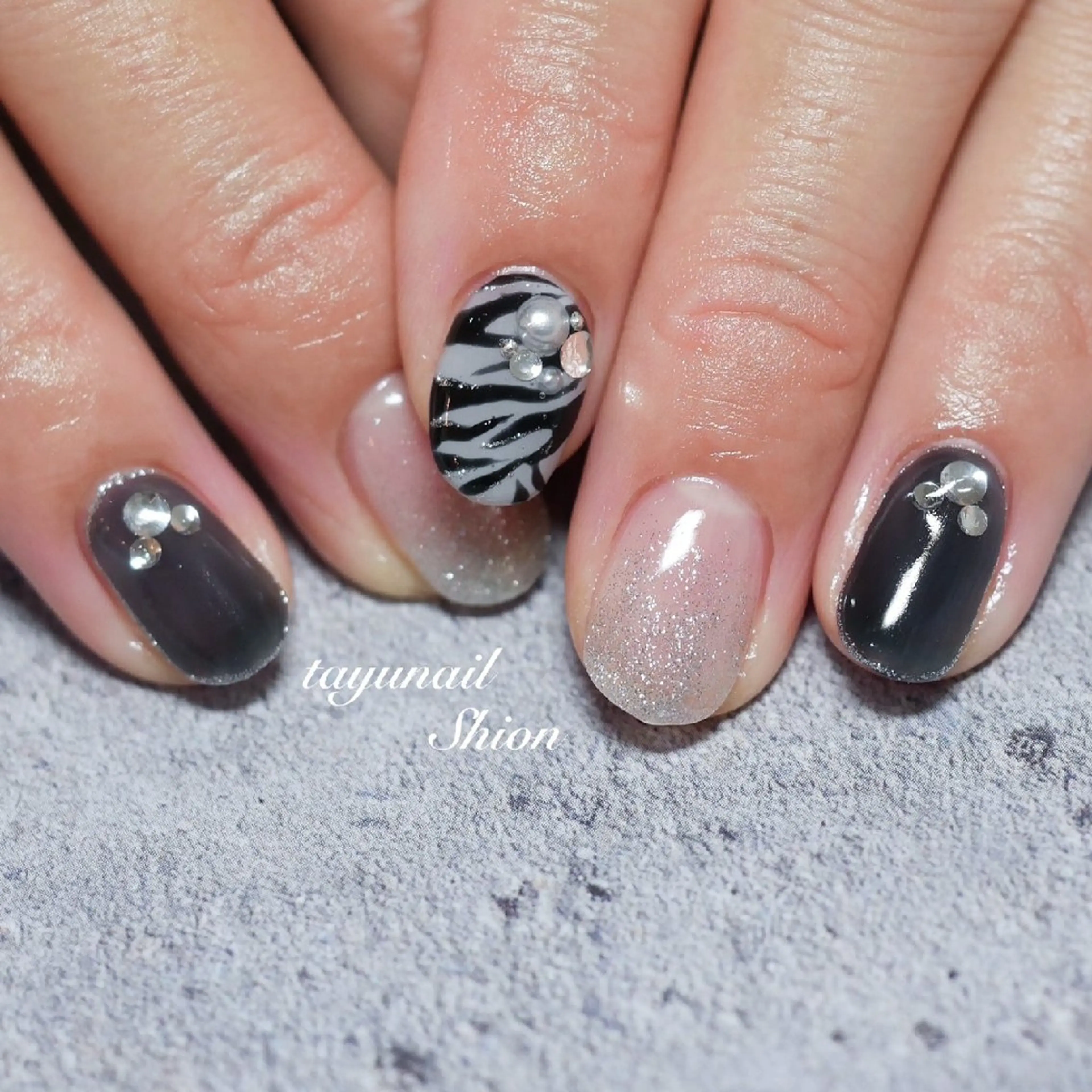 ネイル アニマル柄 ジェルネイル パラジェル ネイルサロン 【たゆnail】のネイルデザイン