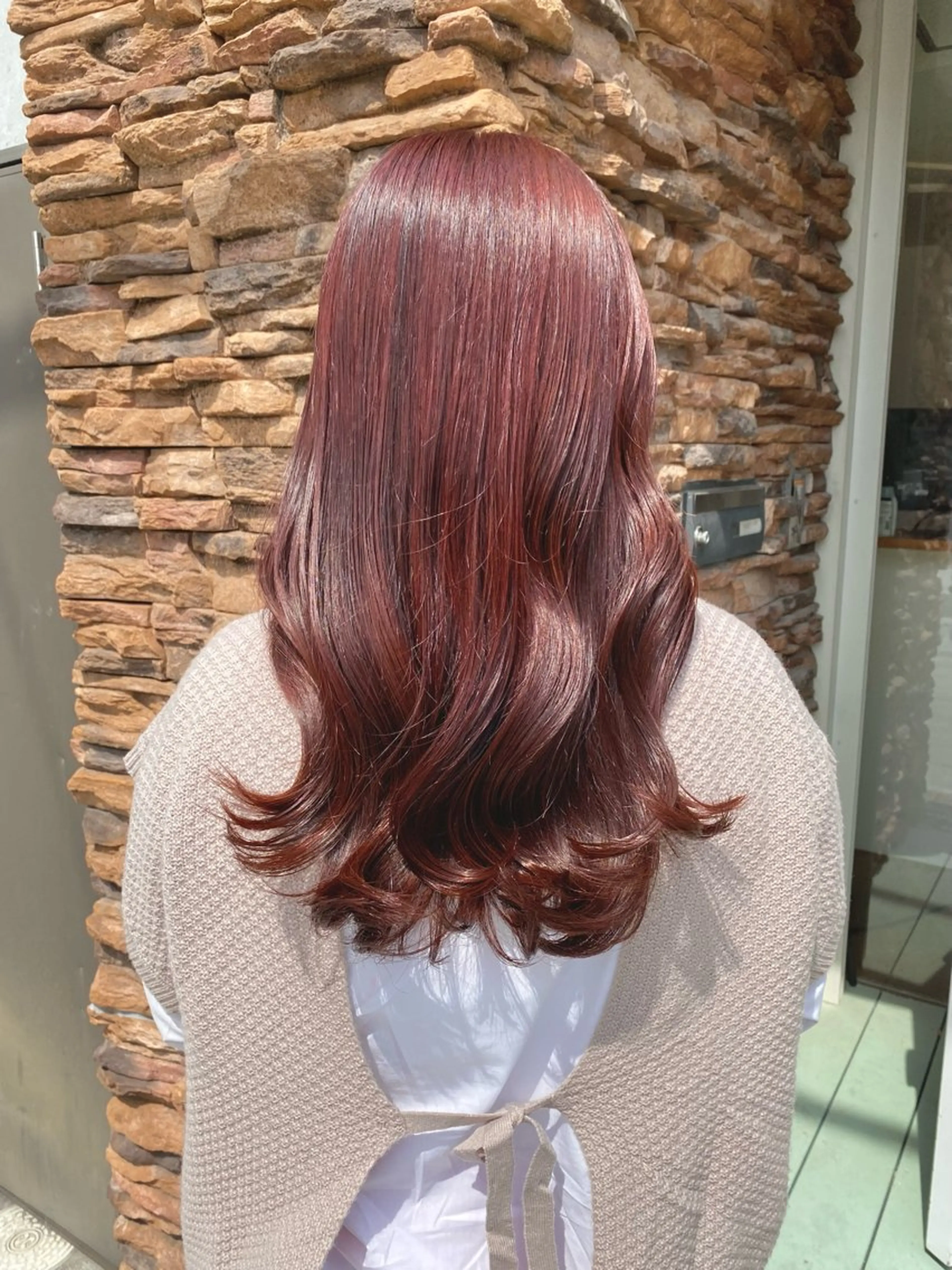 カラー 髙井 麻帆のヘアスタイル